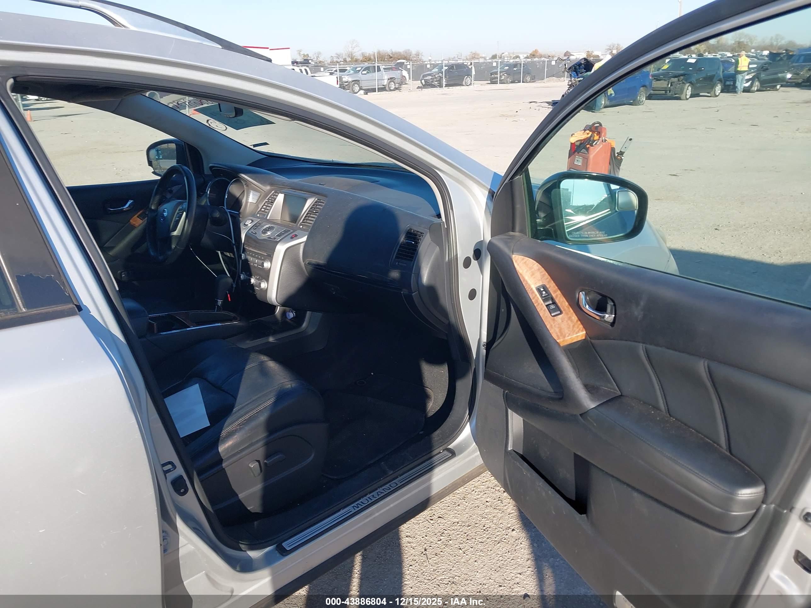 NISSAN MURANO image 5