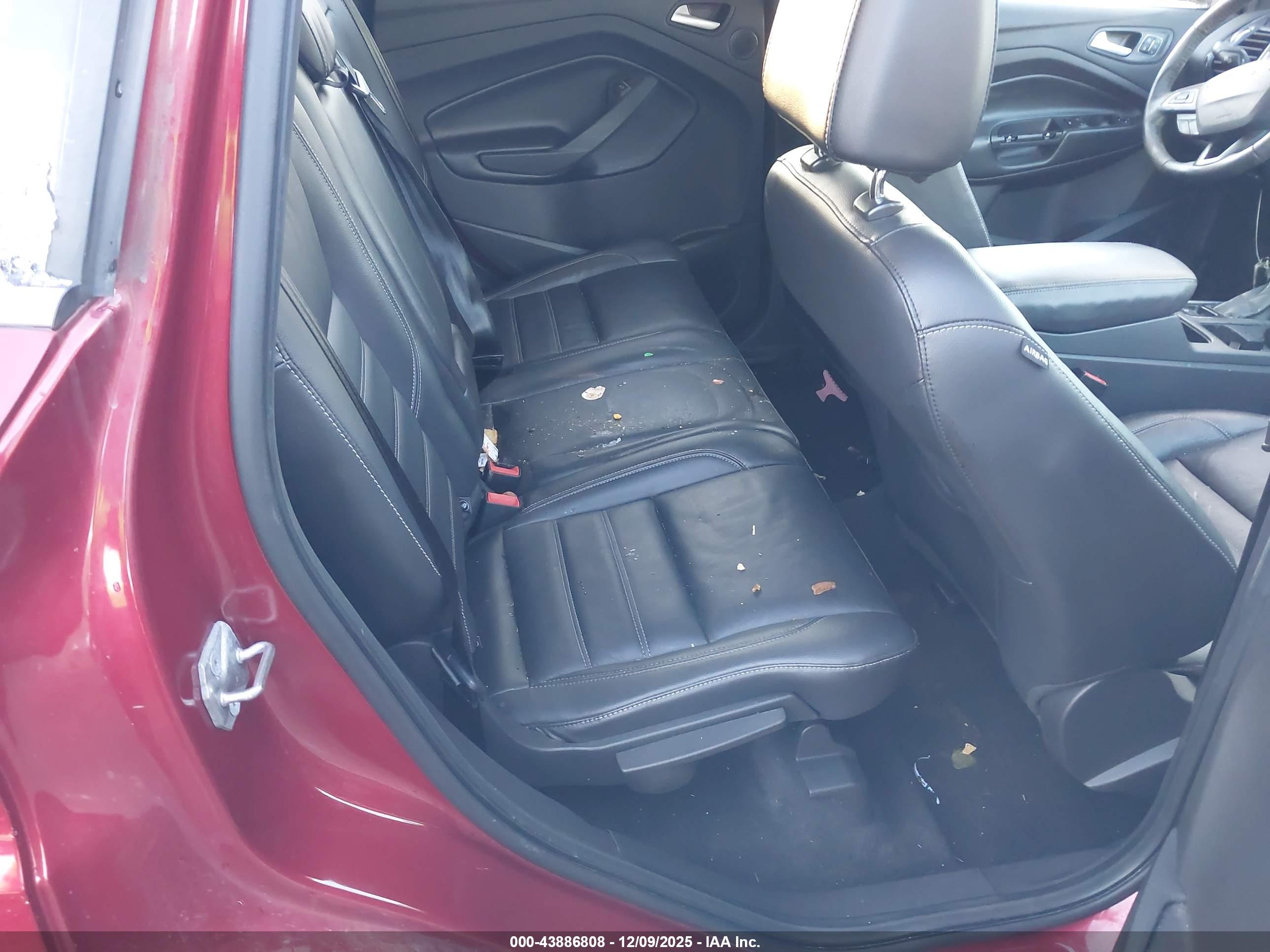 FORD ESCAPE image 8