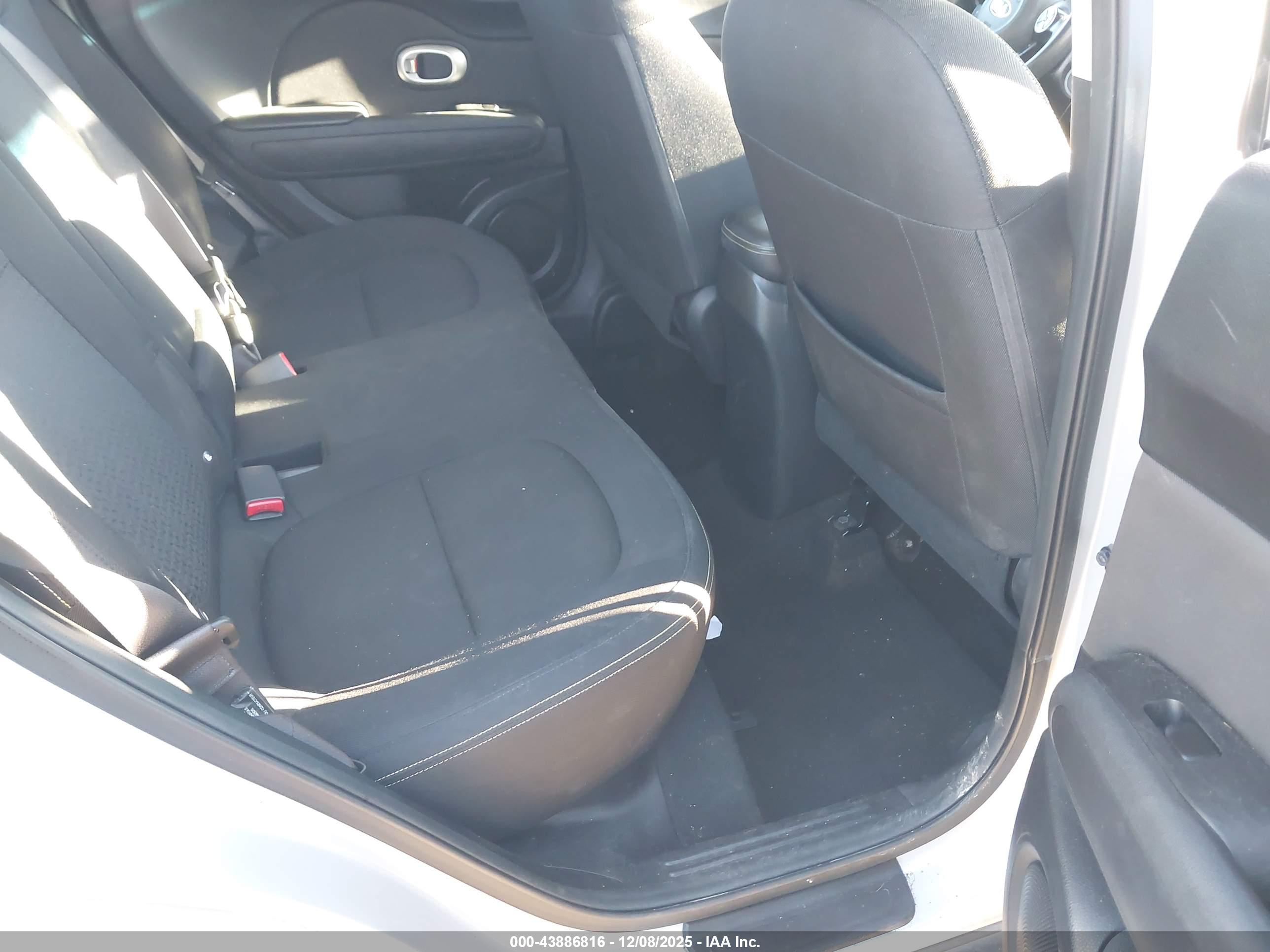 KIA SOUL image 8