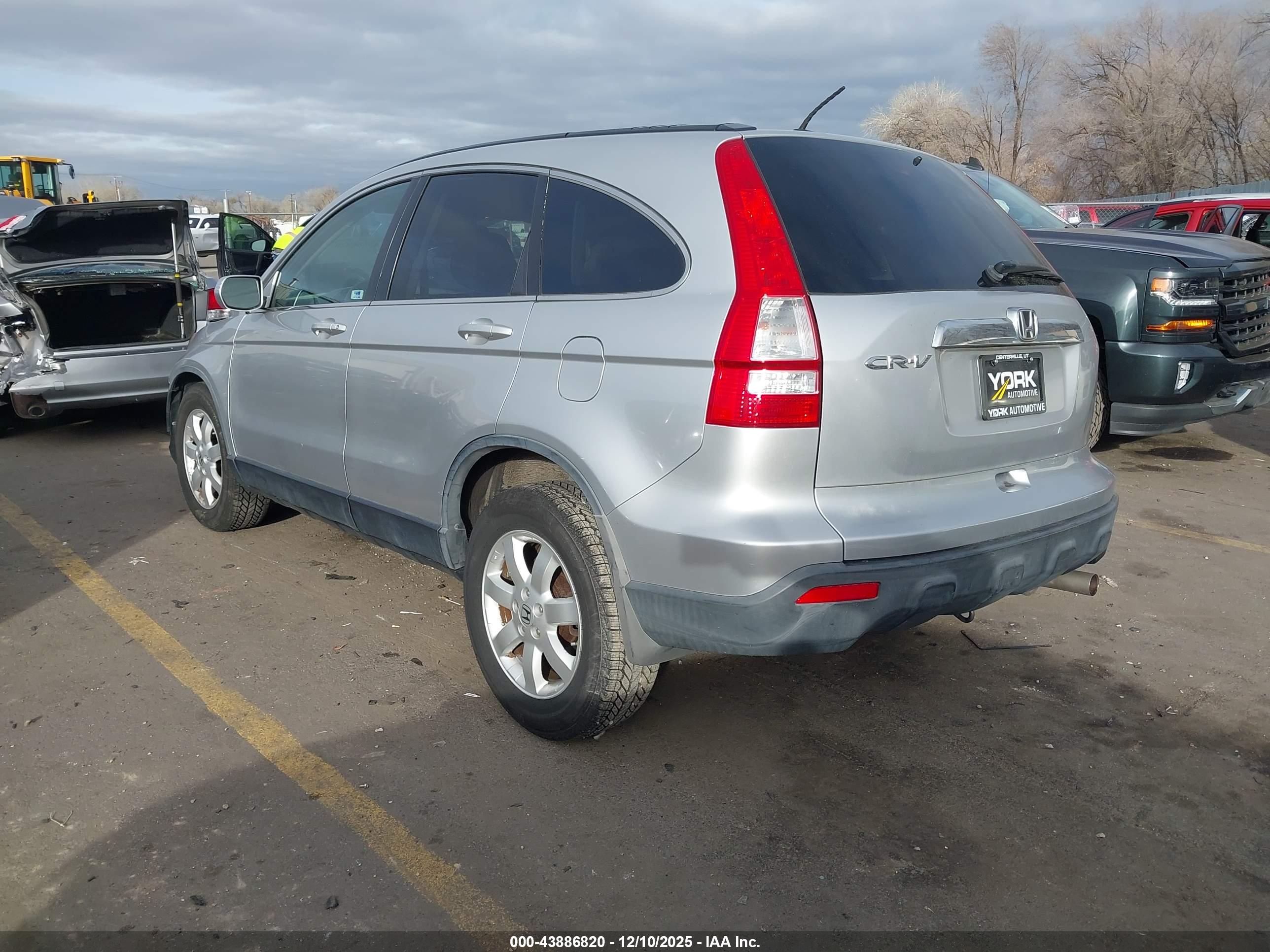 HONDA CR-V image 3