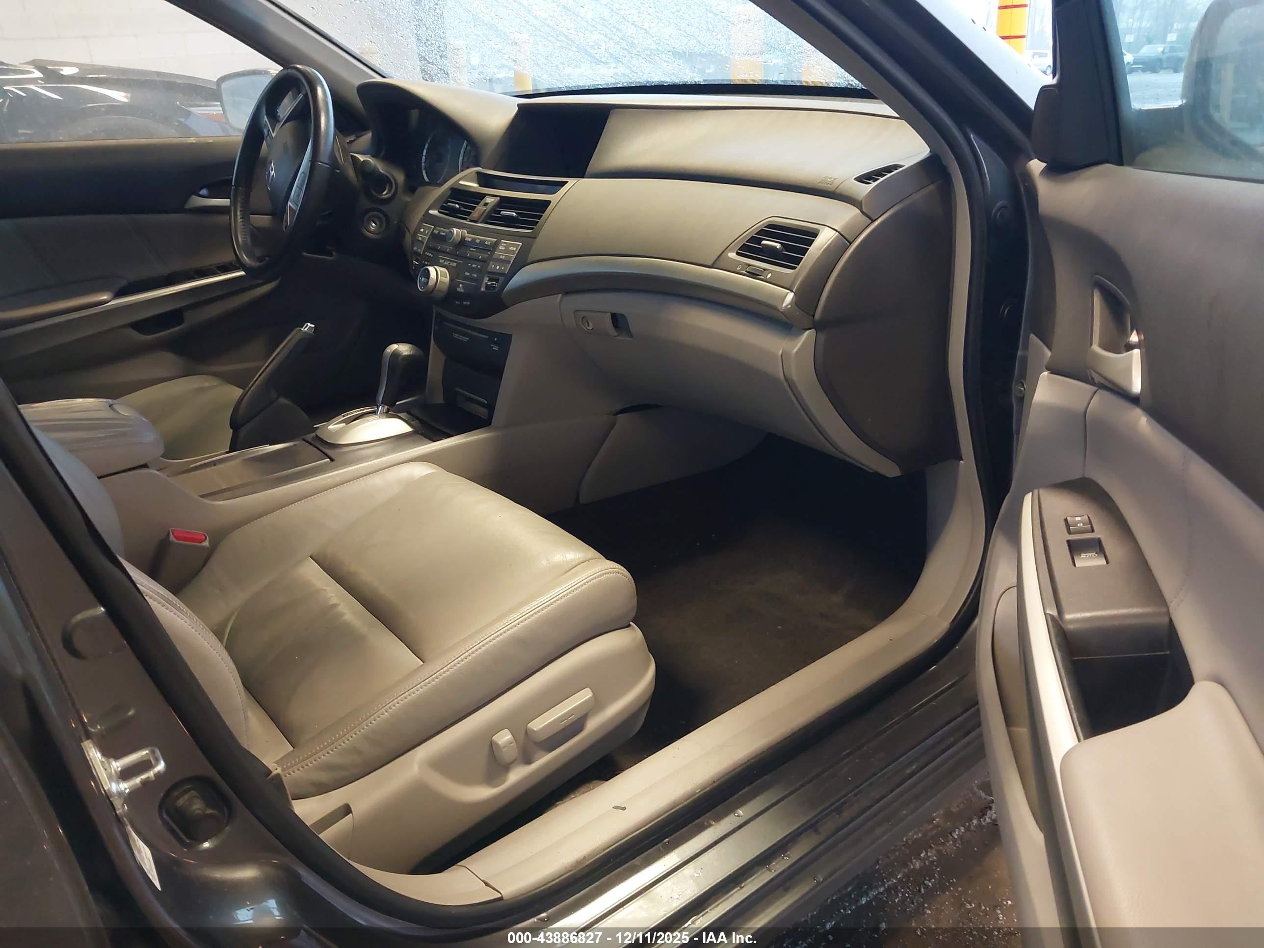 HONDA ACCORD image 5