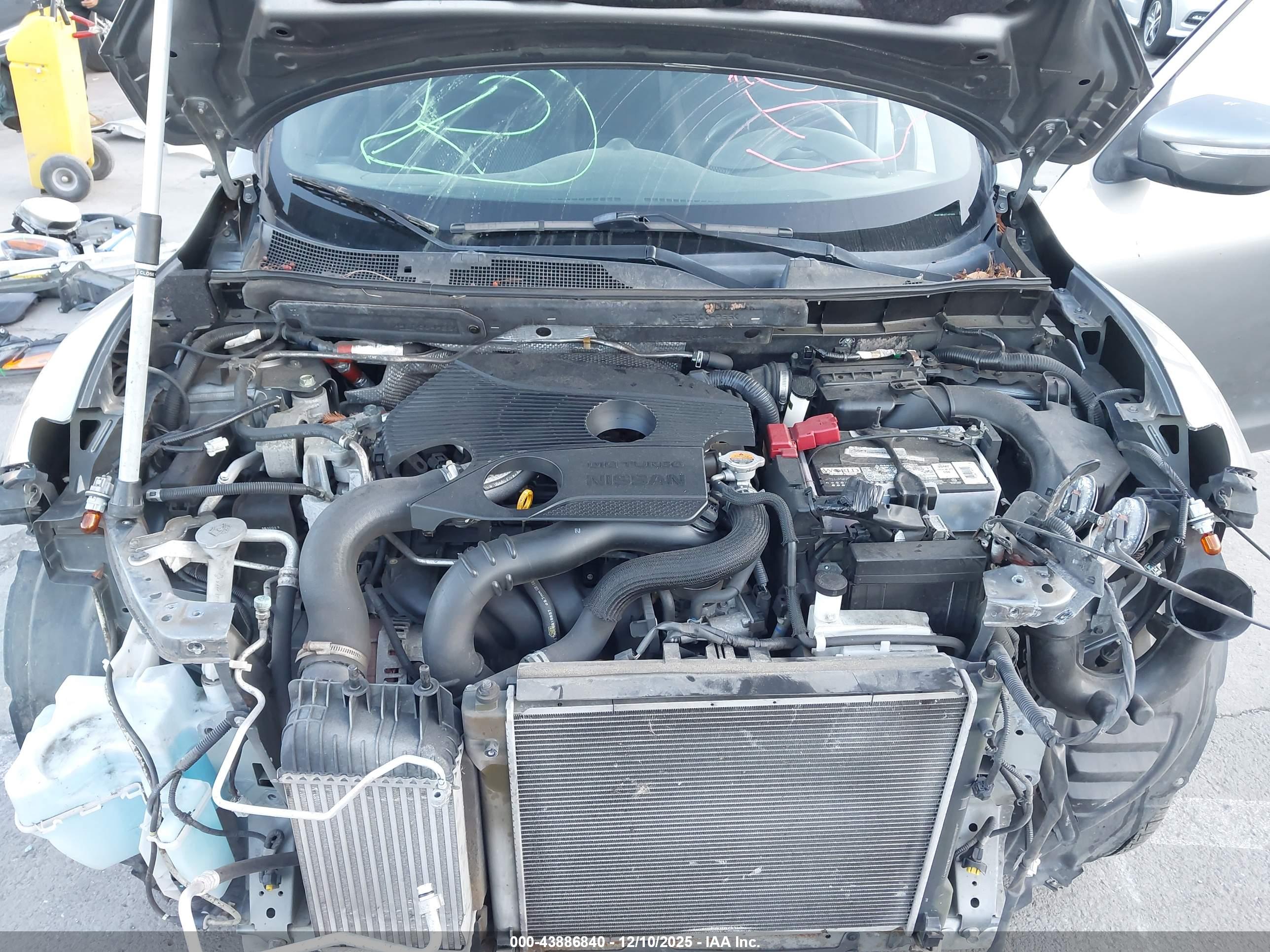 NISSAN JUKE image 10