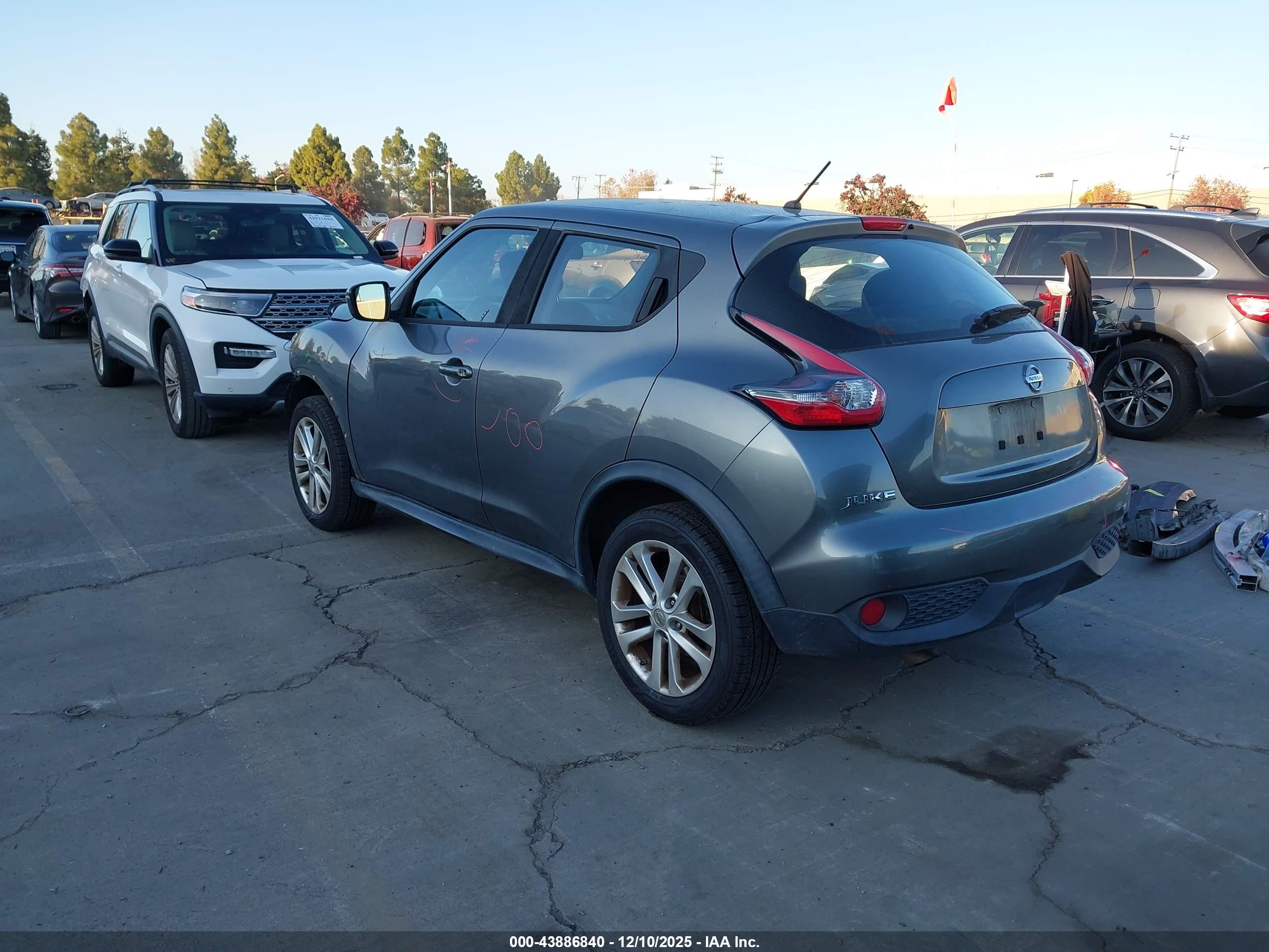 NISSAN JUKE image 3