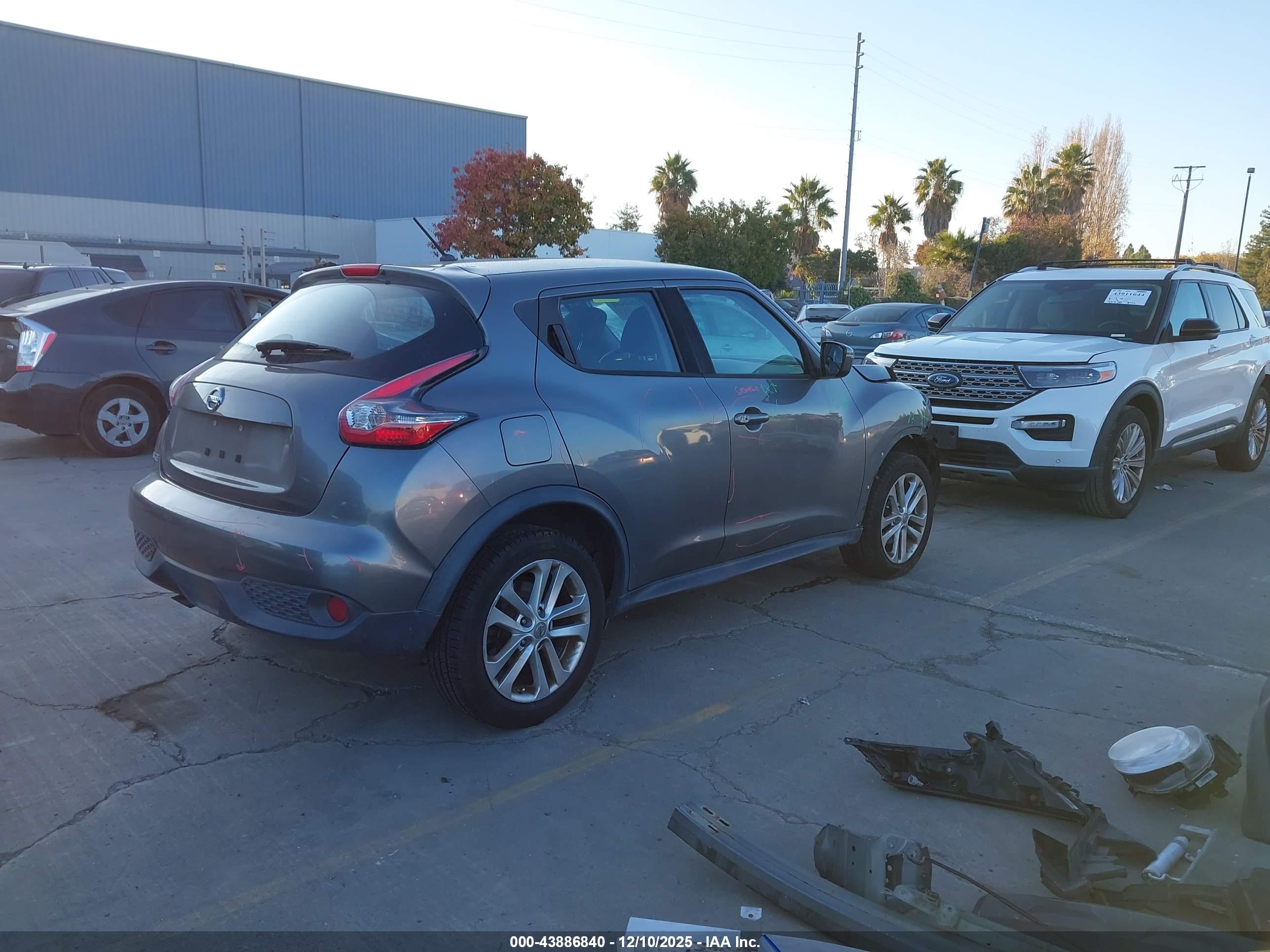 NISSAN JUKE image 4