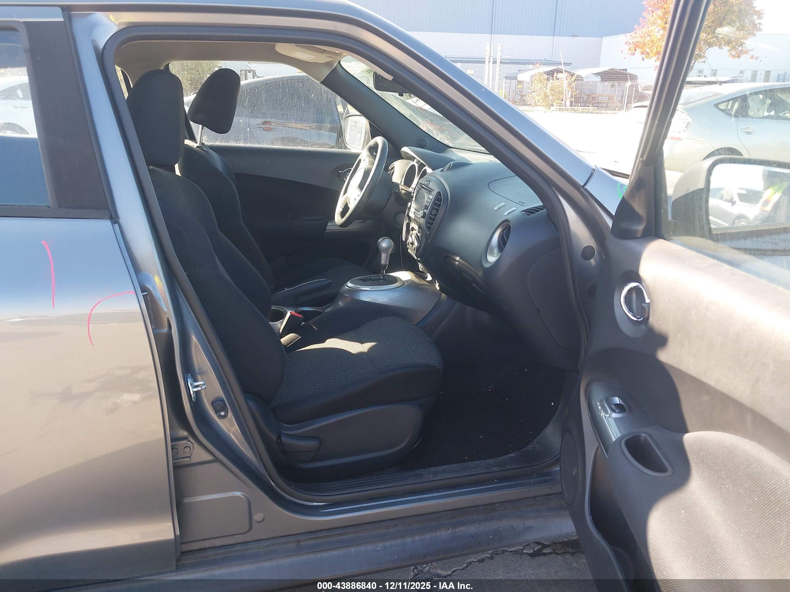 NISSAN JUKE image 5