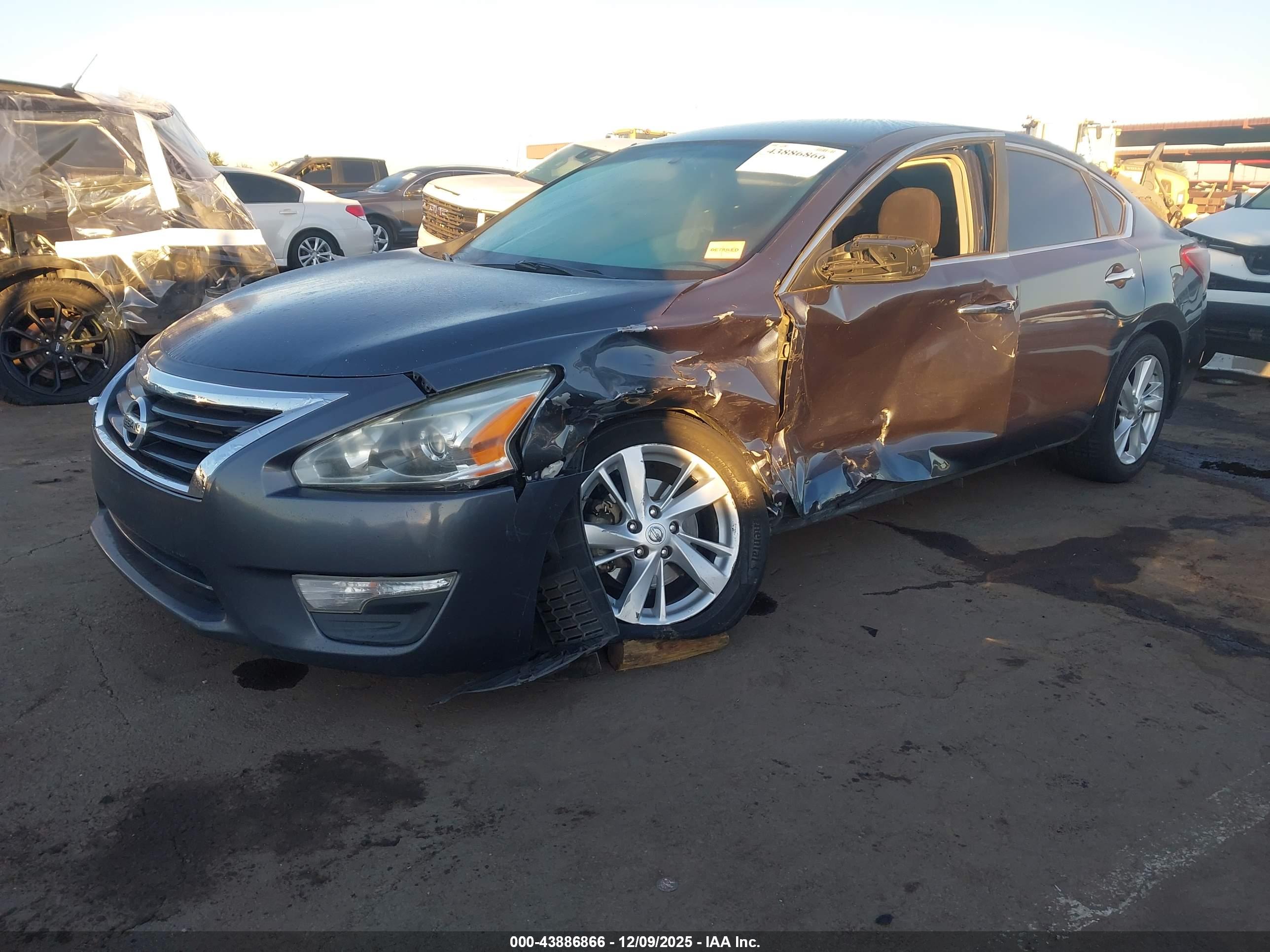 NISSAN ALTIMA image 2