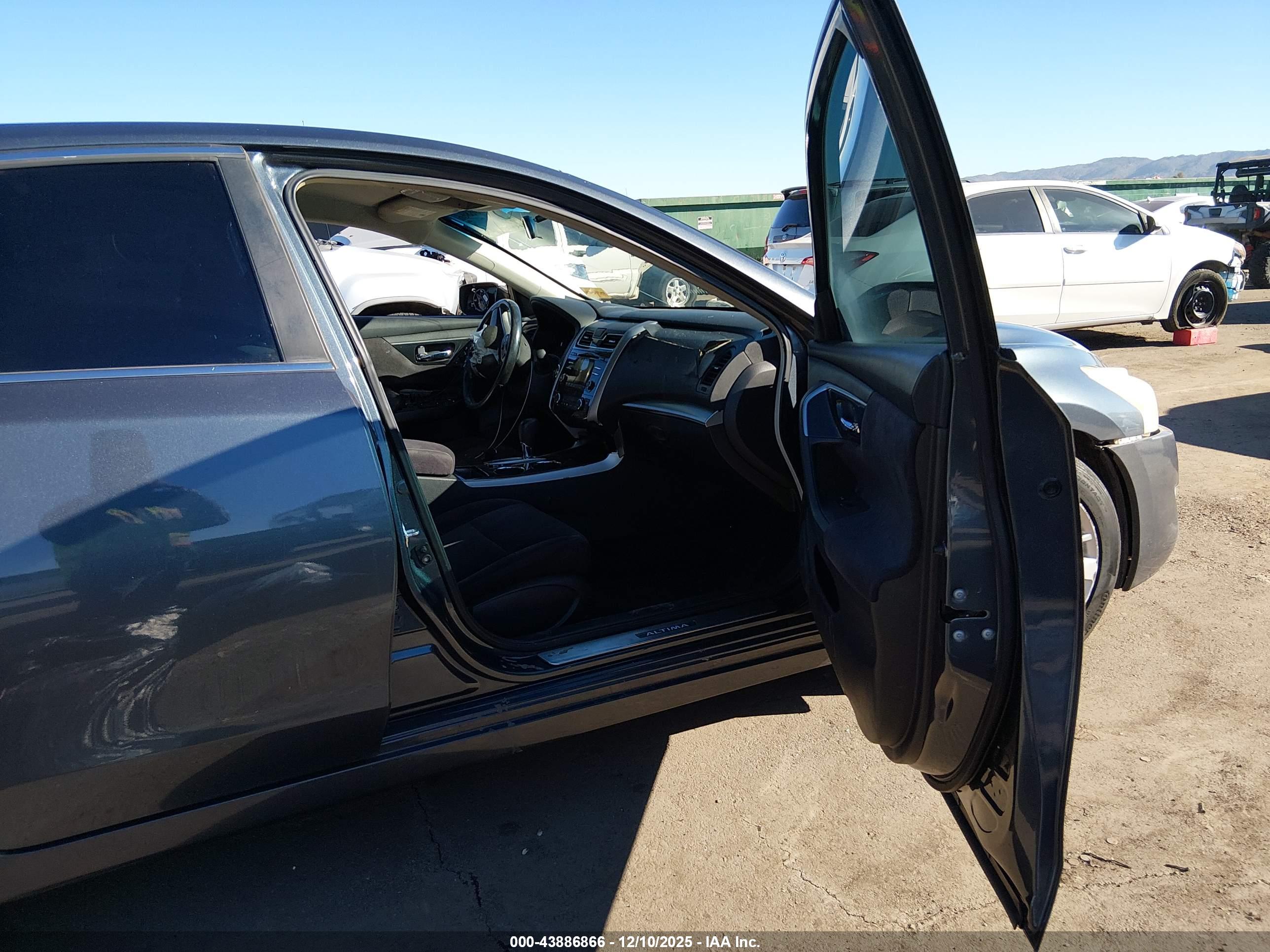 NISSAN ALTIMA image 5