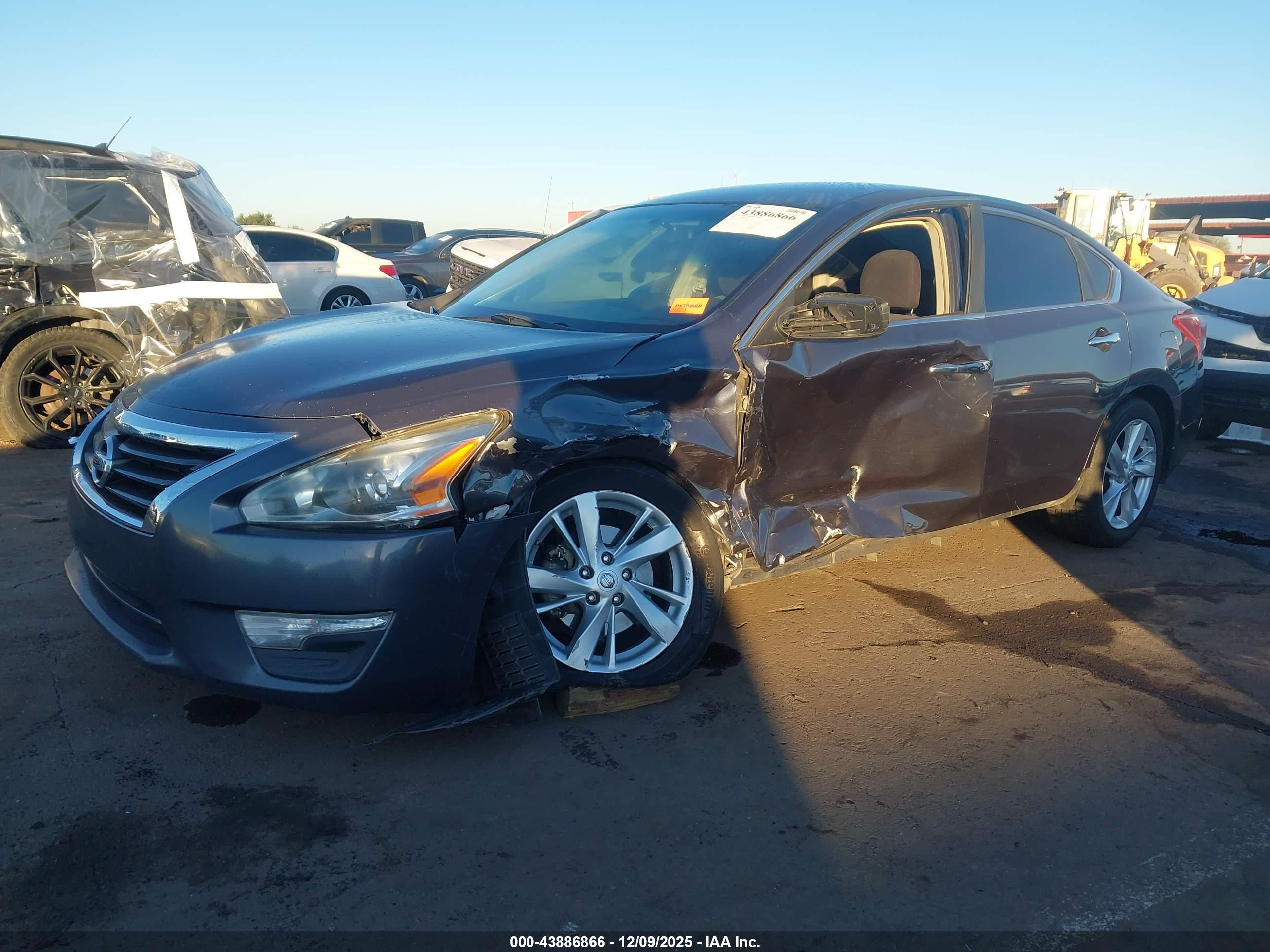 NISSAN ALTIMA image 6