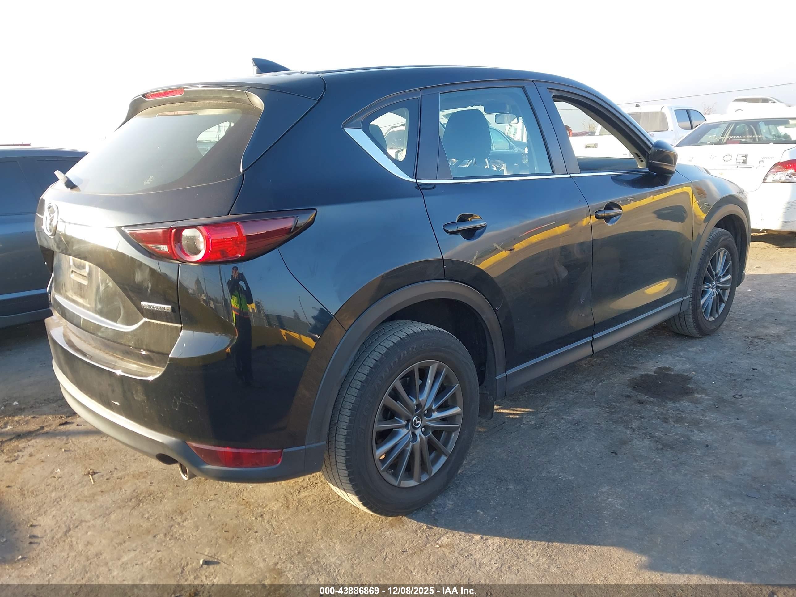 MAZDA CX-5 image 4