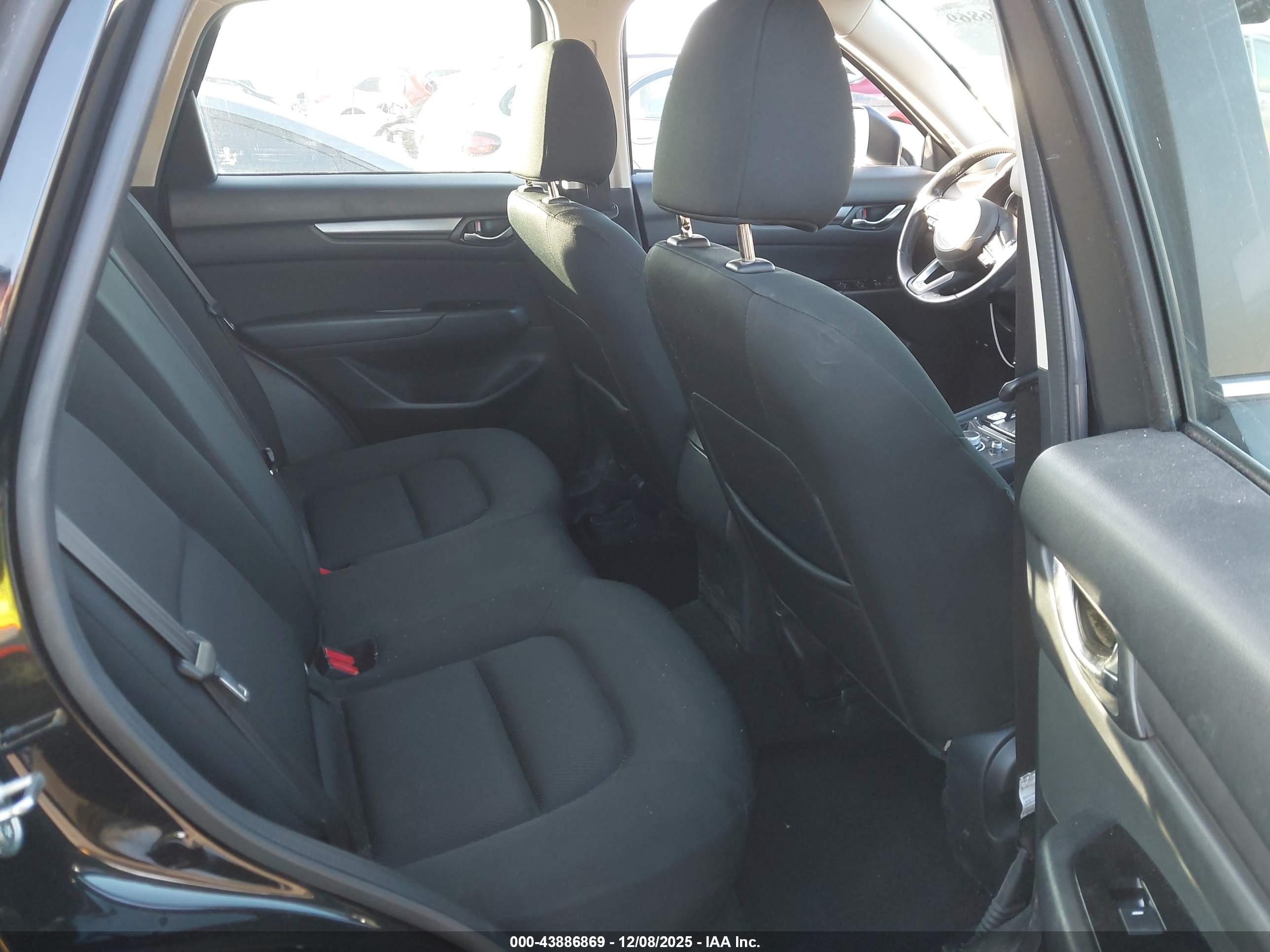 MAZDA CX-5 image 8