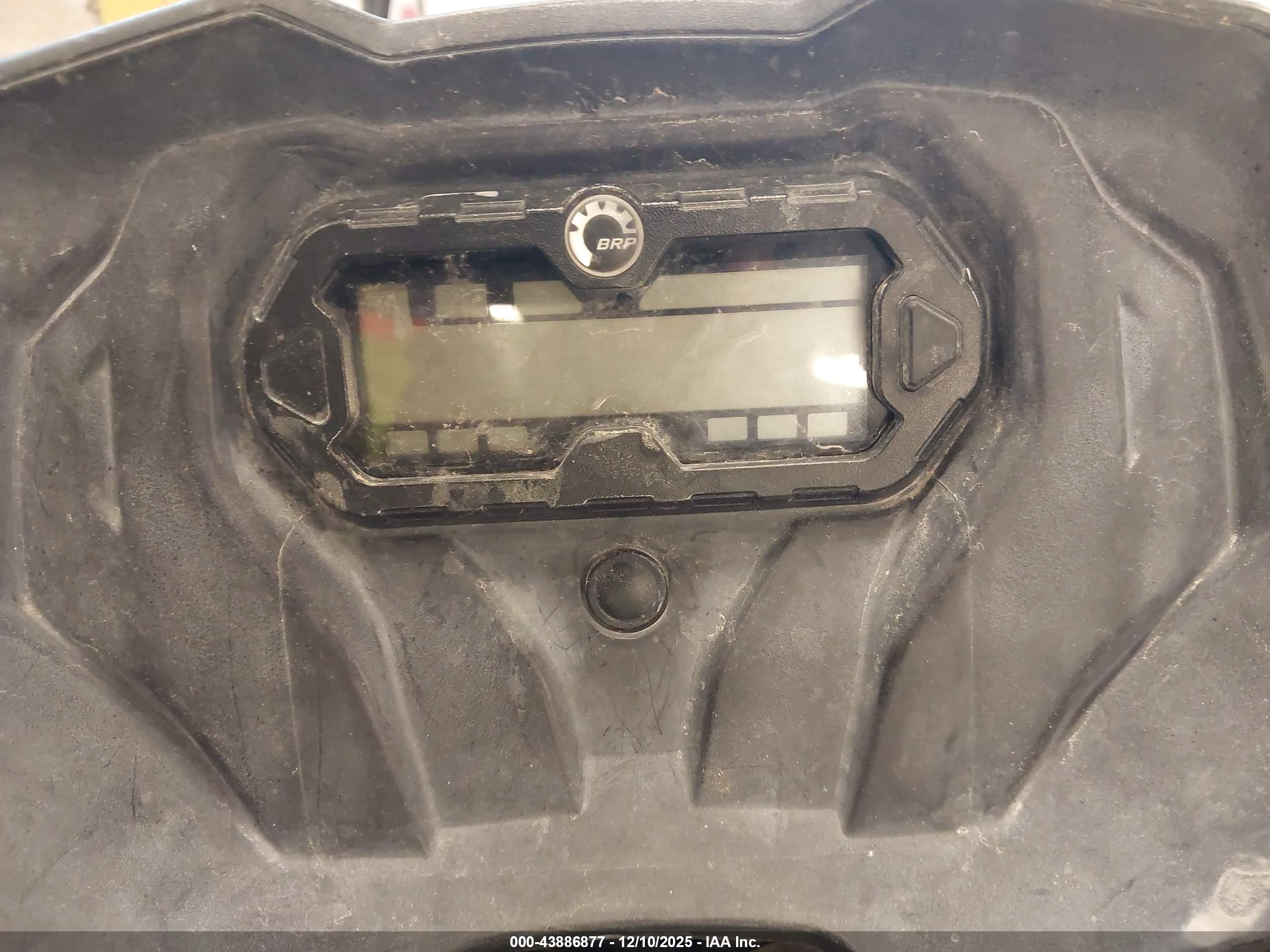 CAN-AM OUTLANDER image 7