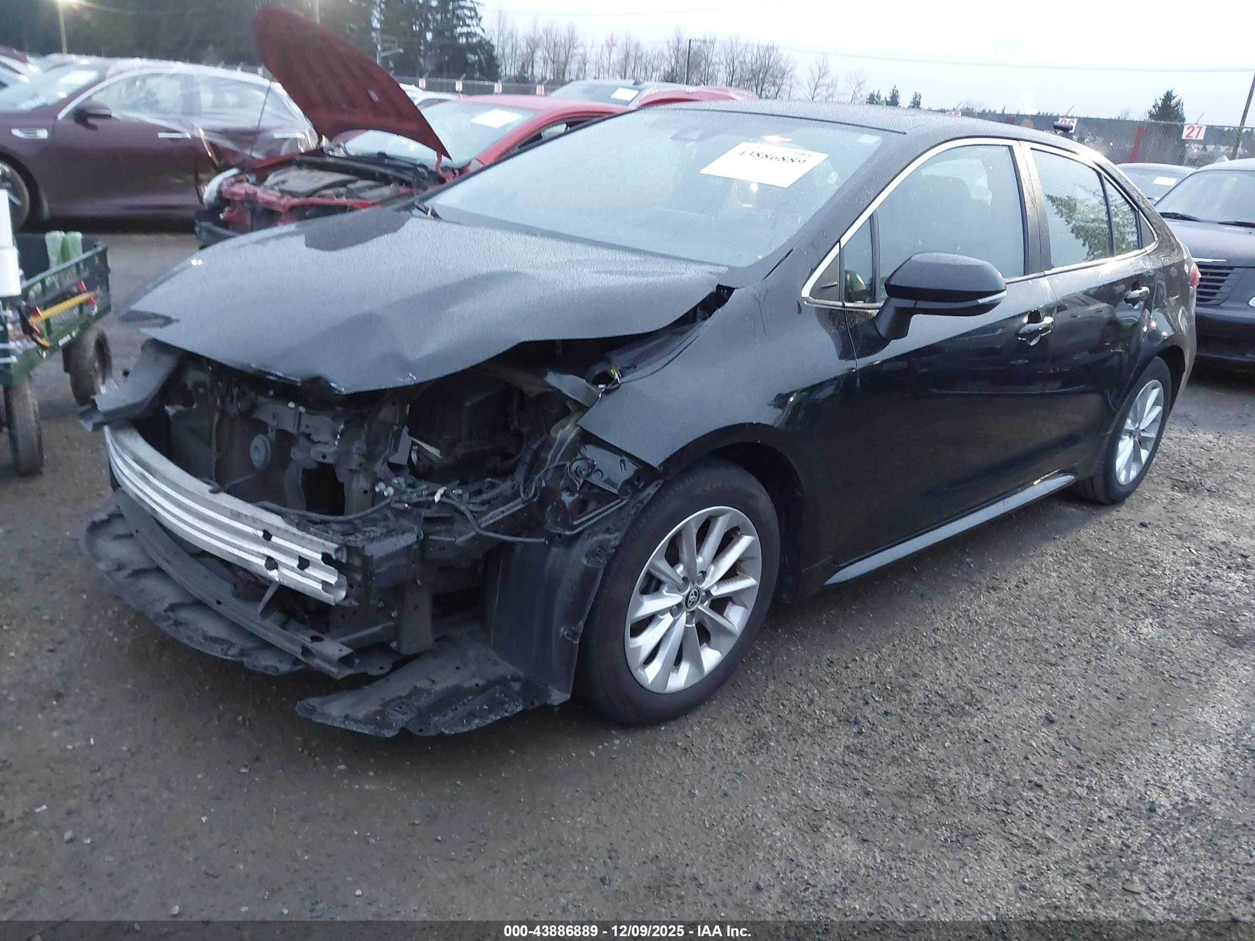 TOYOTA COROLLA image 2