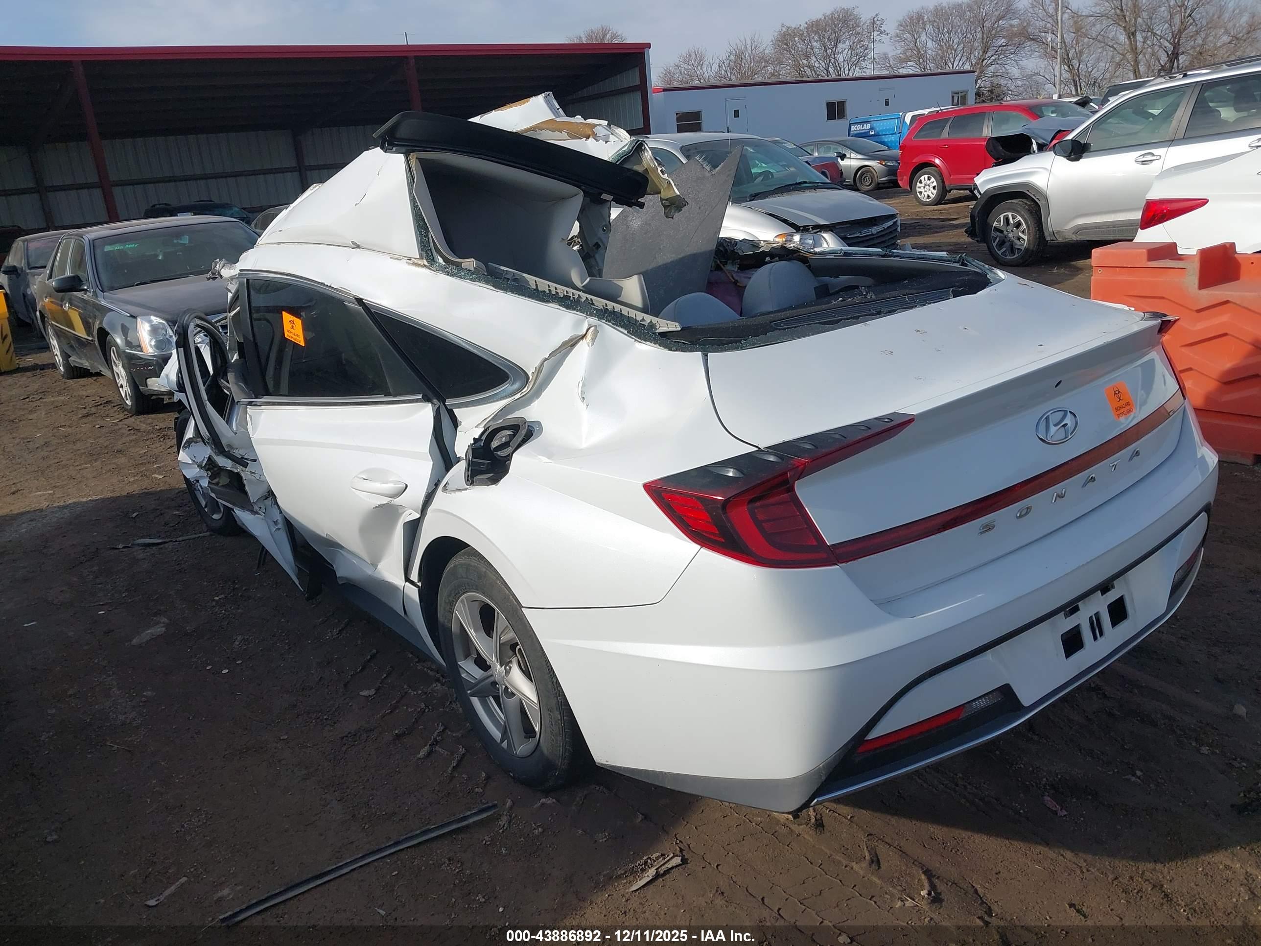 HYUNDAI SONATA image 3