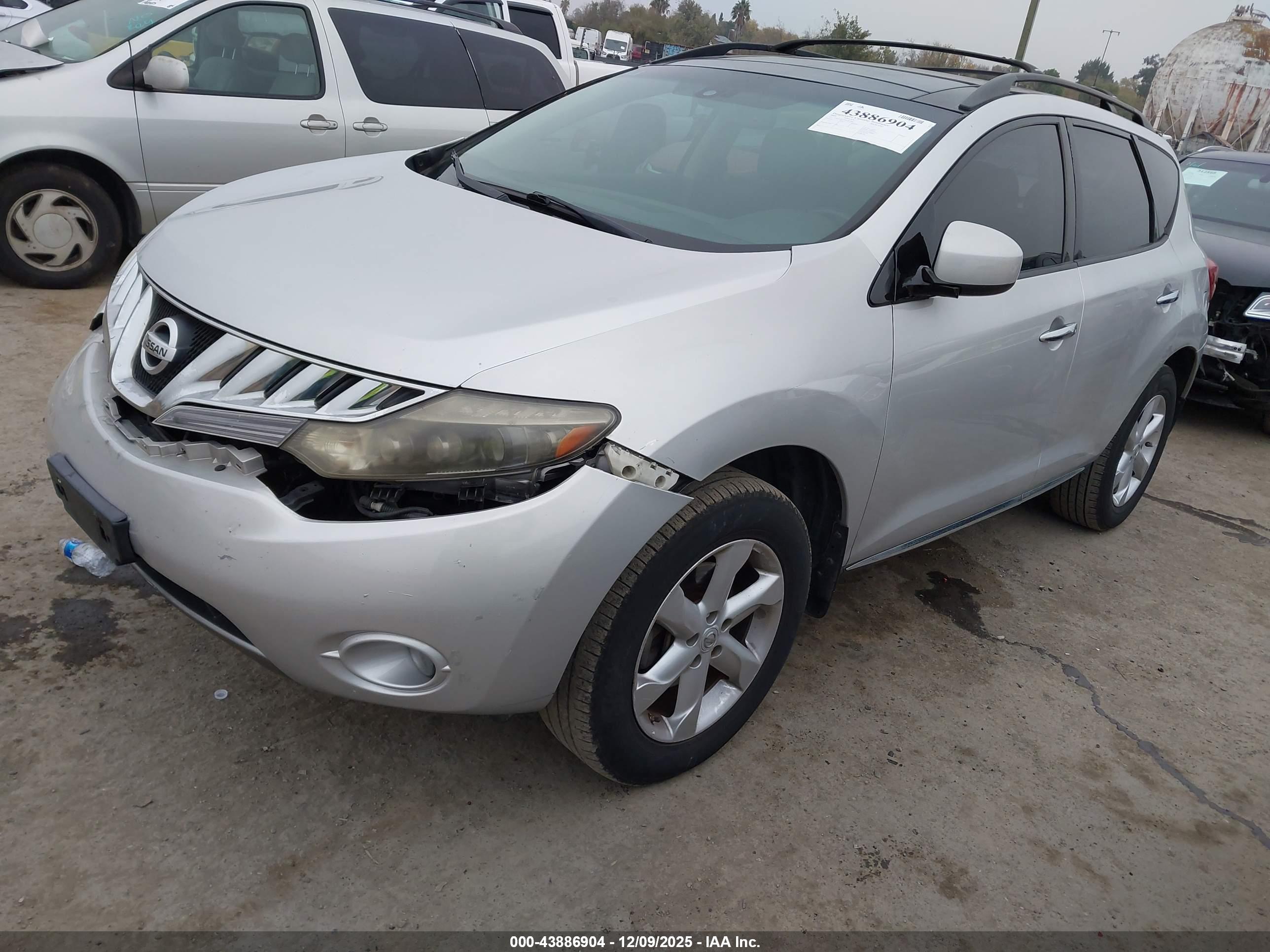 NISSAN MURANO image 2