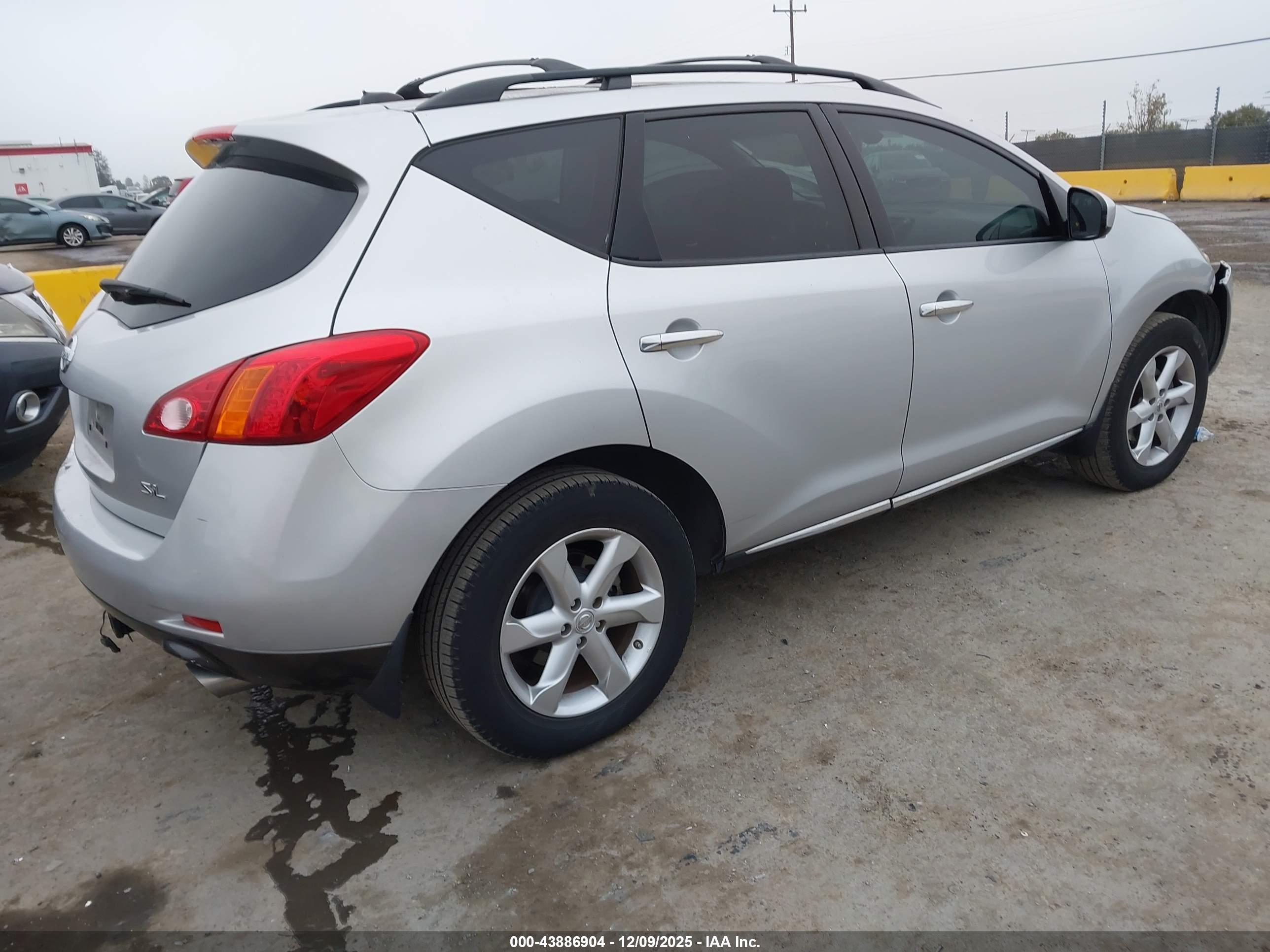 NISSAN MURANO image 4