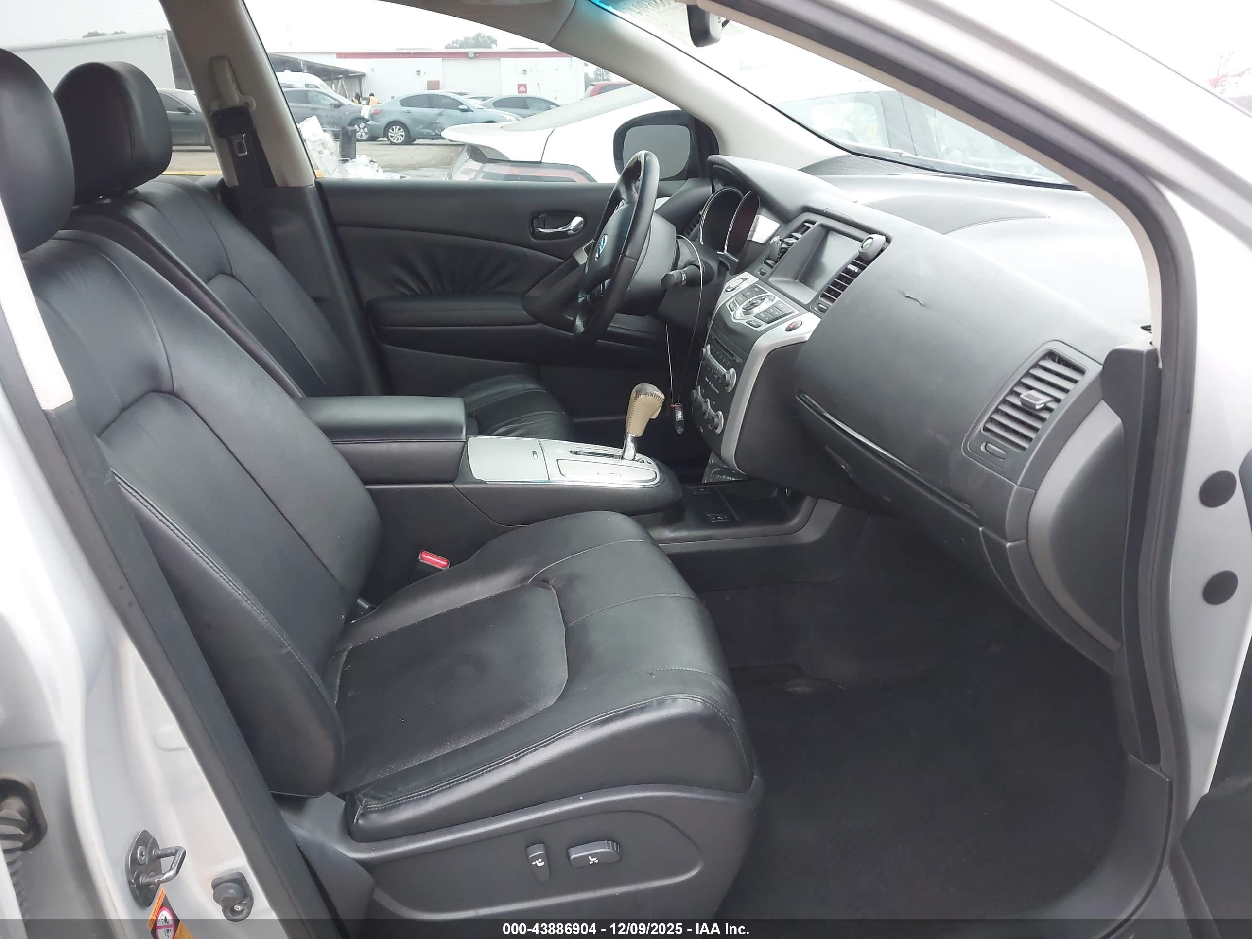 NISSAN MURANO image 5