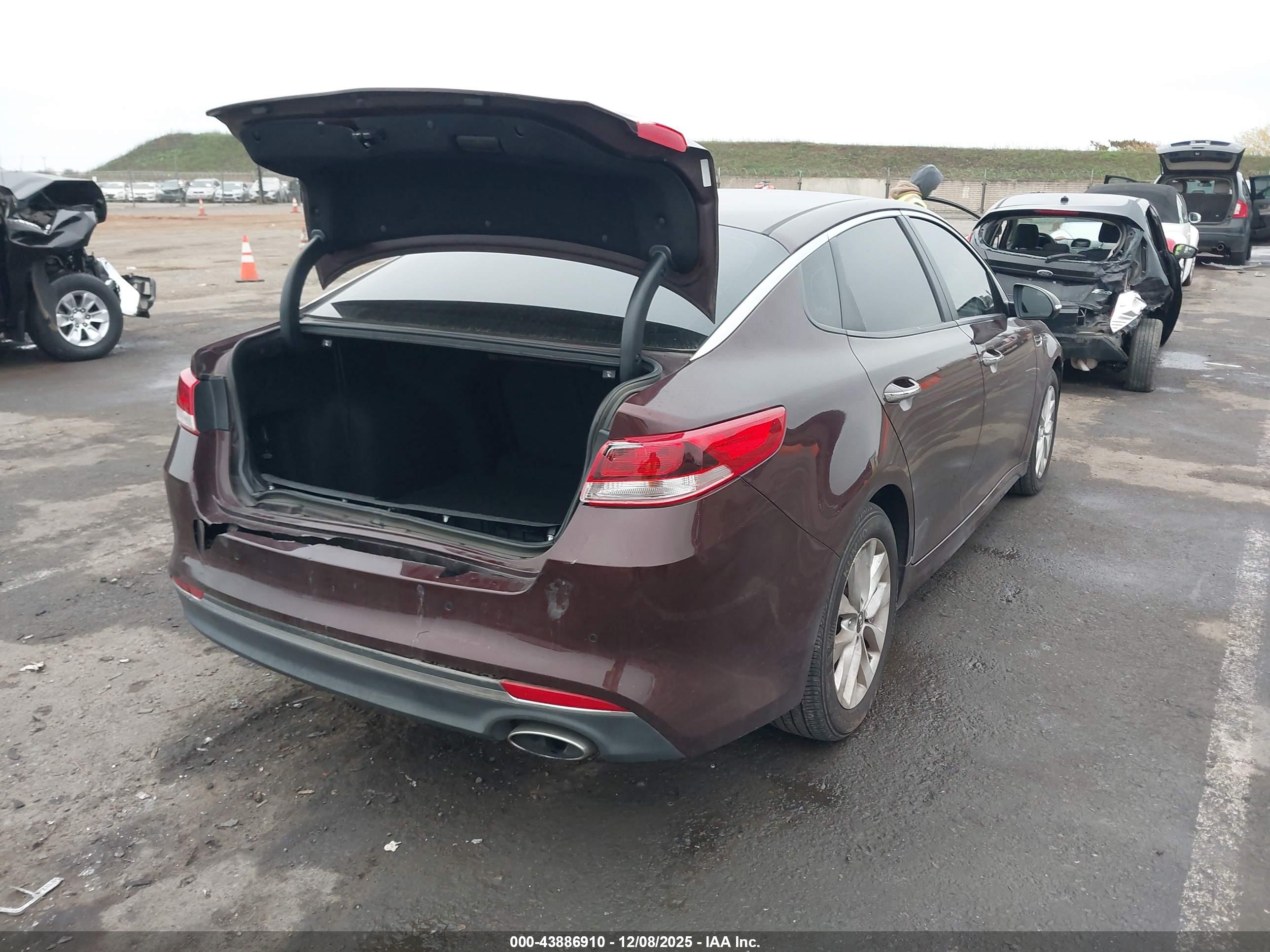 KIA OPTIMA image 4