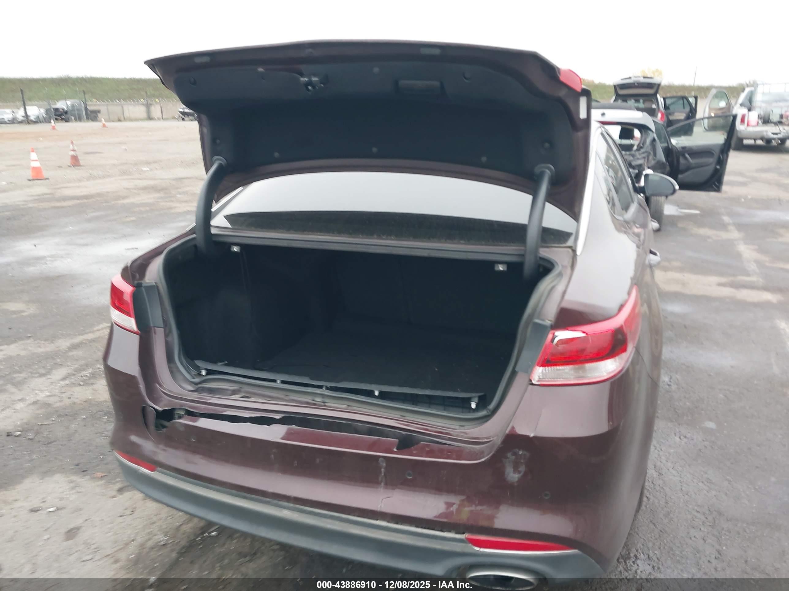 KIA OPTIMA image 6