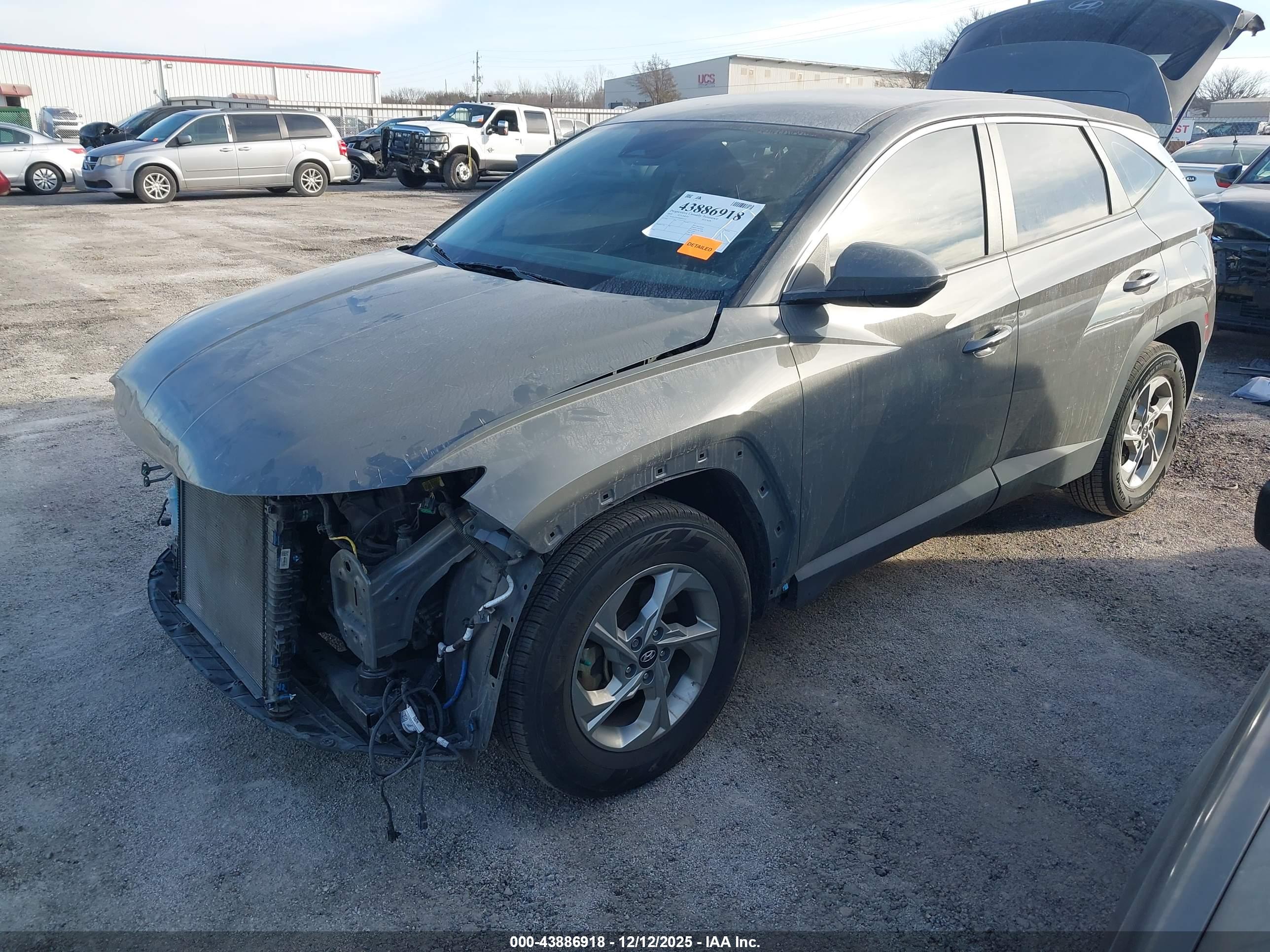 HYUNDAI TUCSON image 2