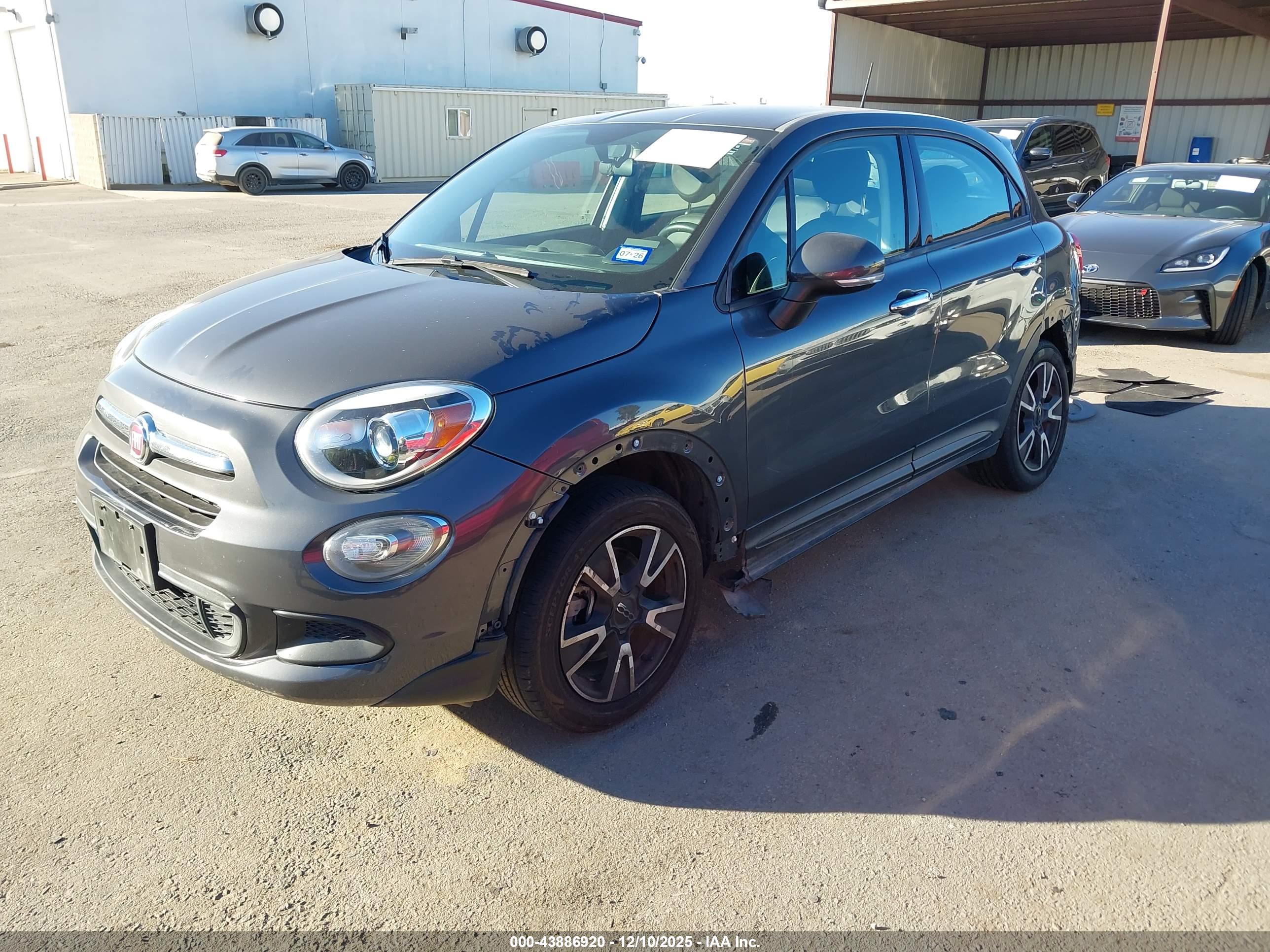 FIAT 500X image 2