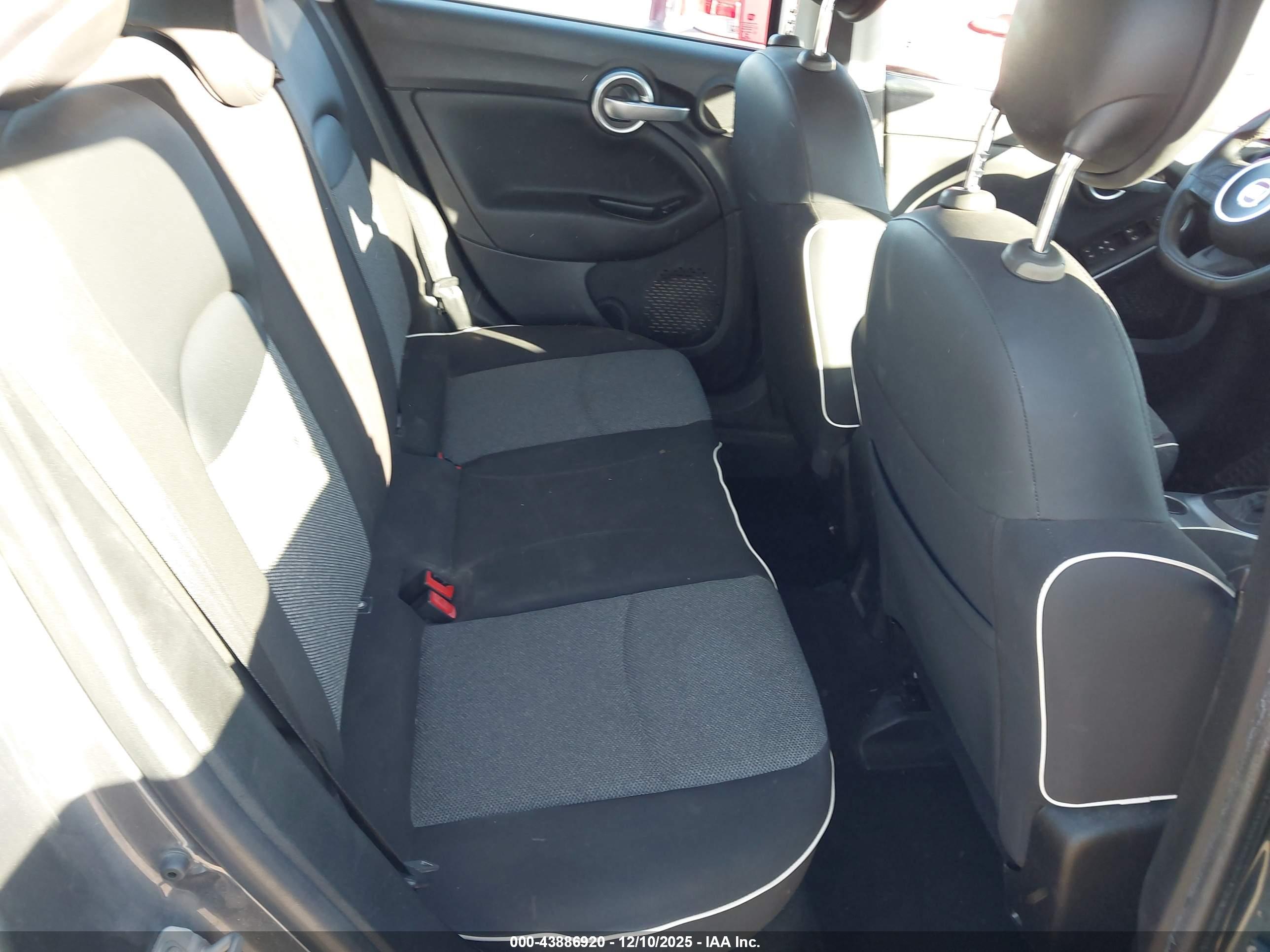 FIAT 500X image 8