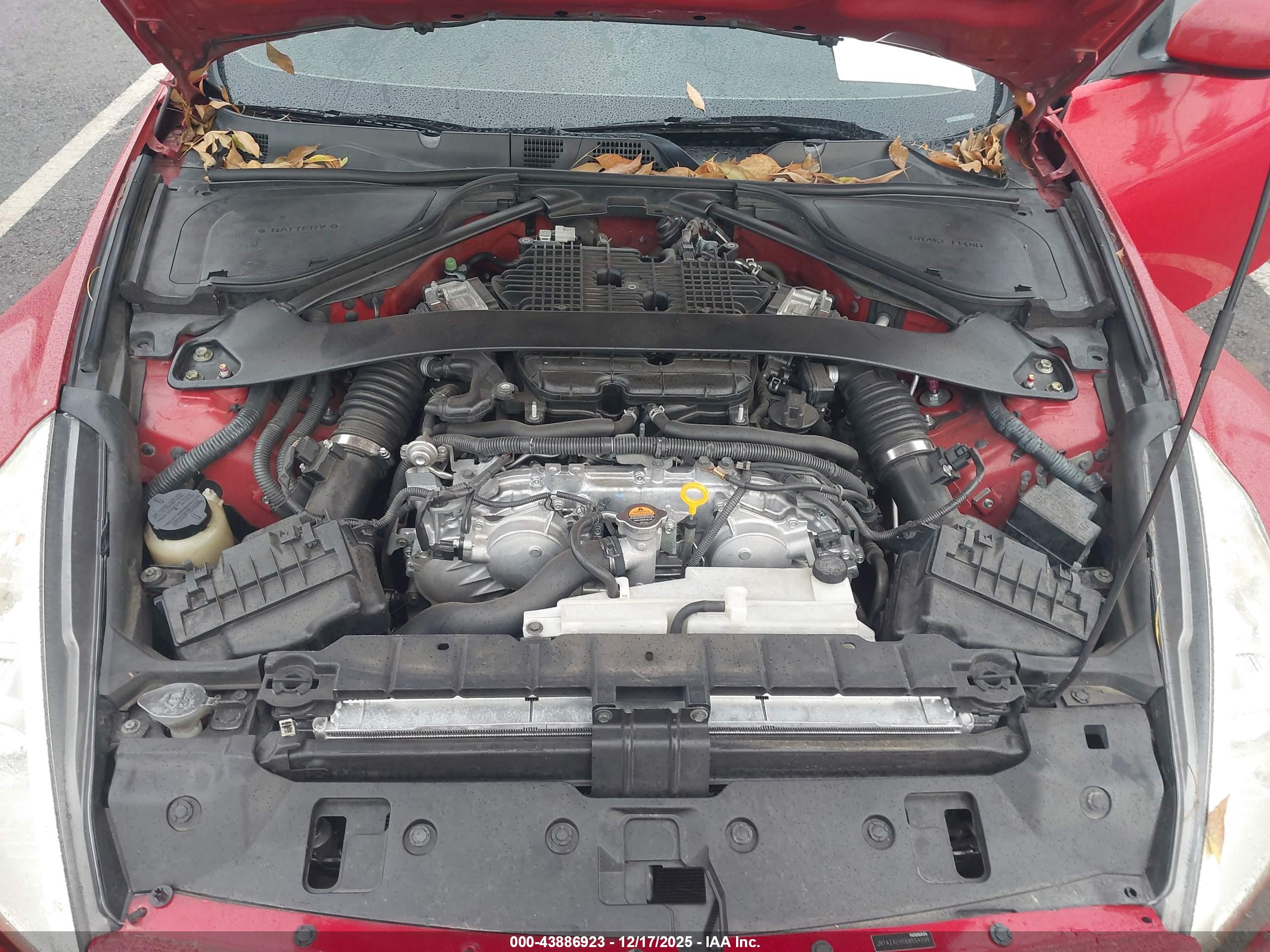 NISSAN 370Z image 10