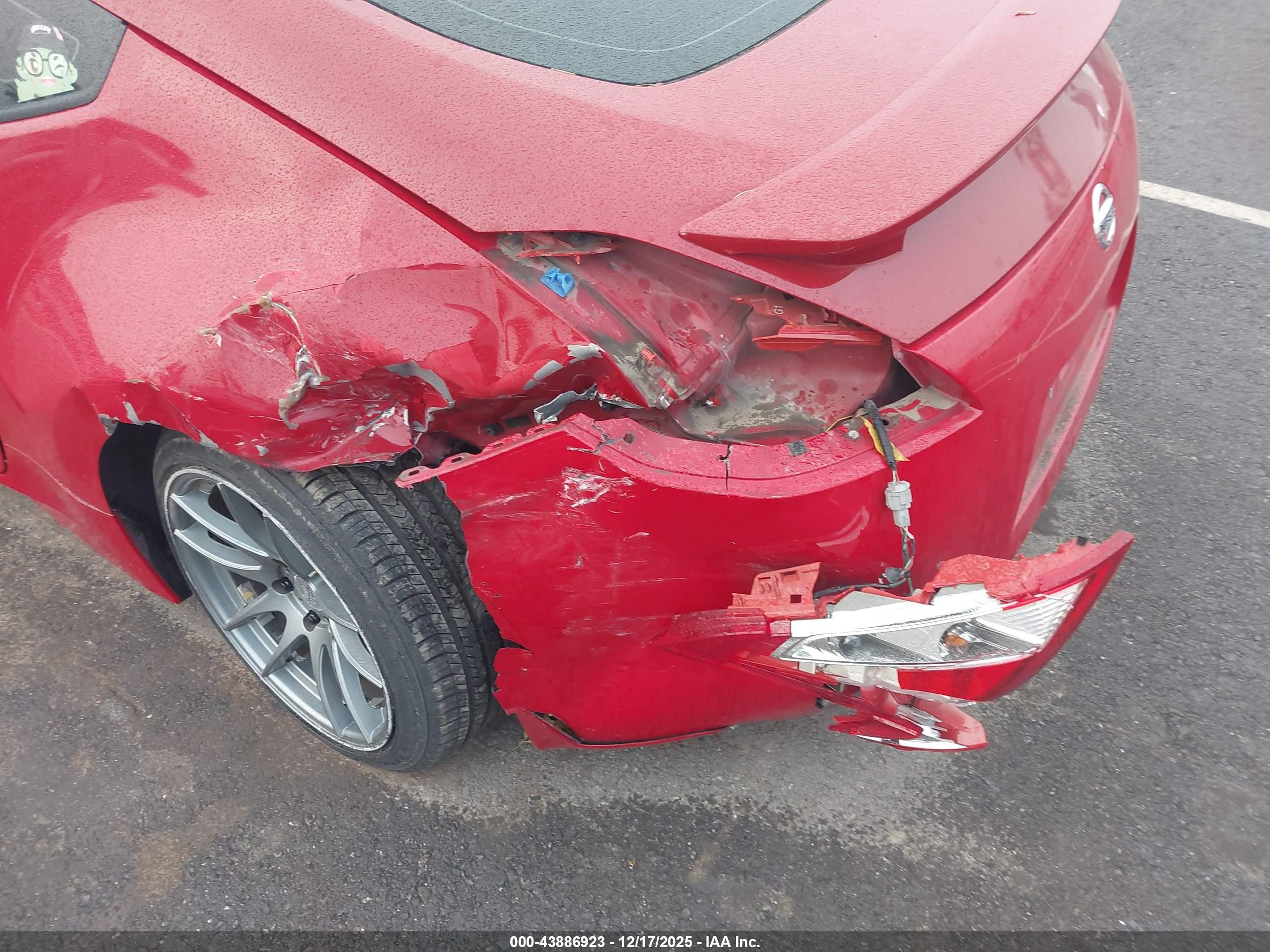 NISSAN 370Z image 6
