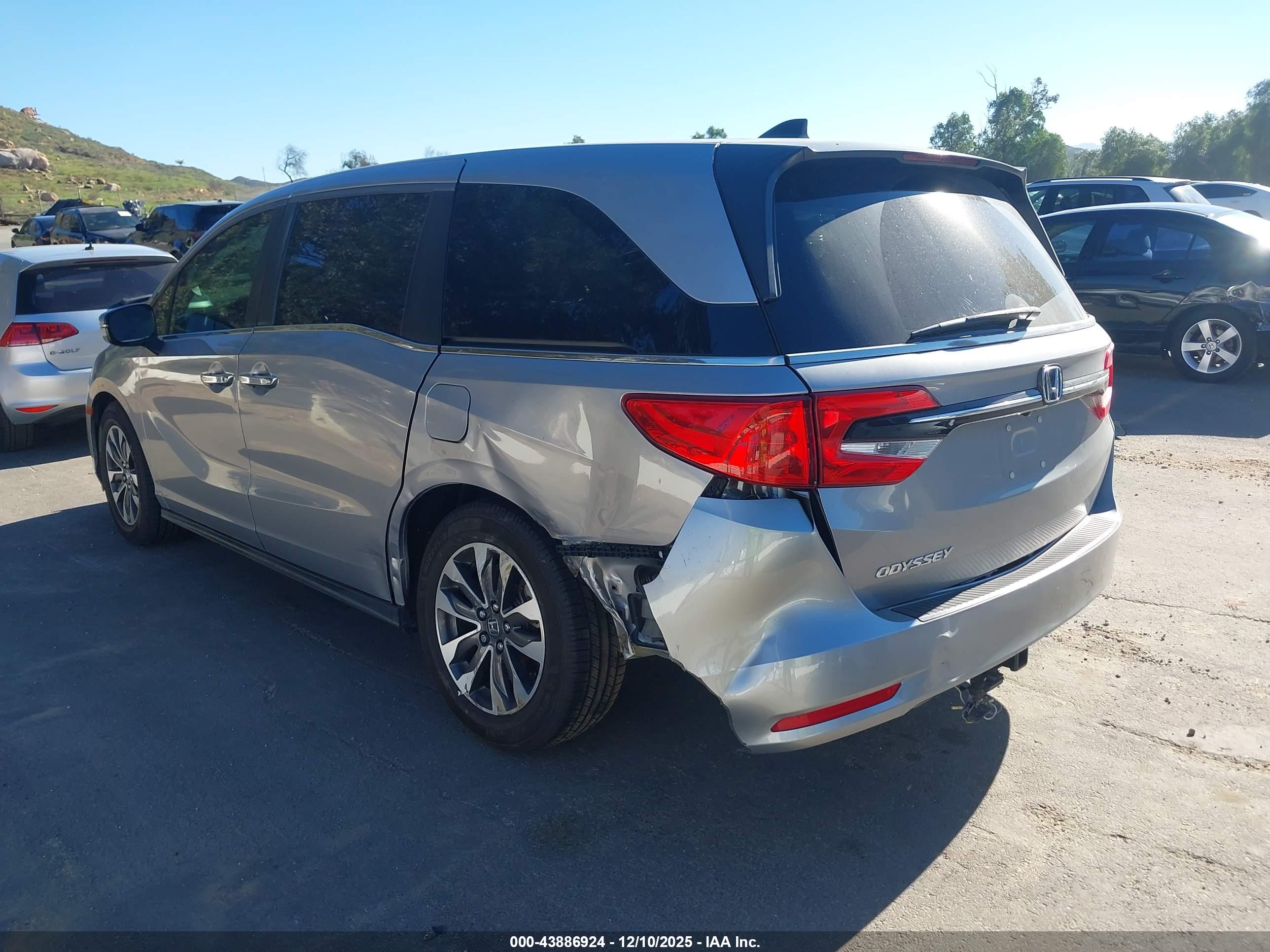HONDA ODYSSEY image 3
