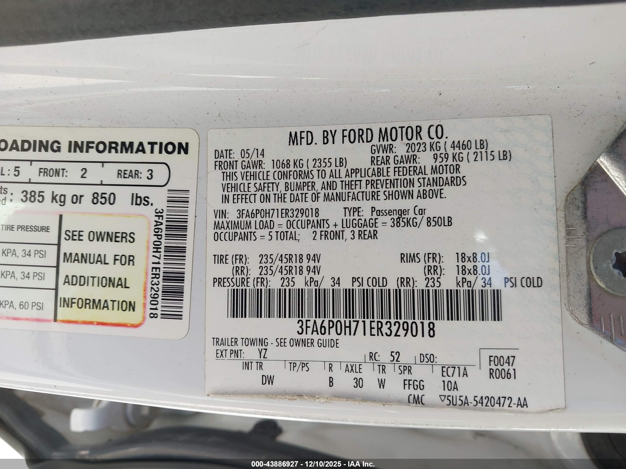 FORD FUSION image 9
