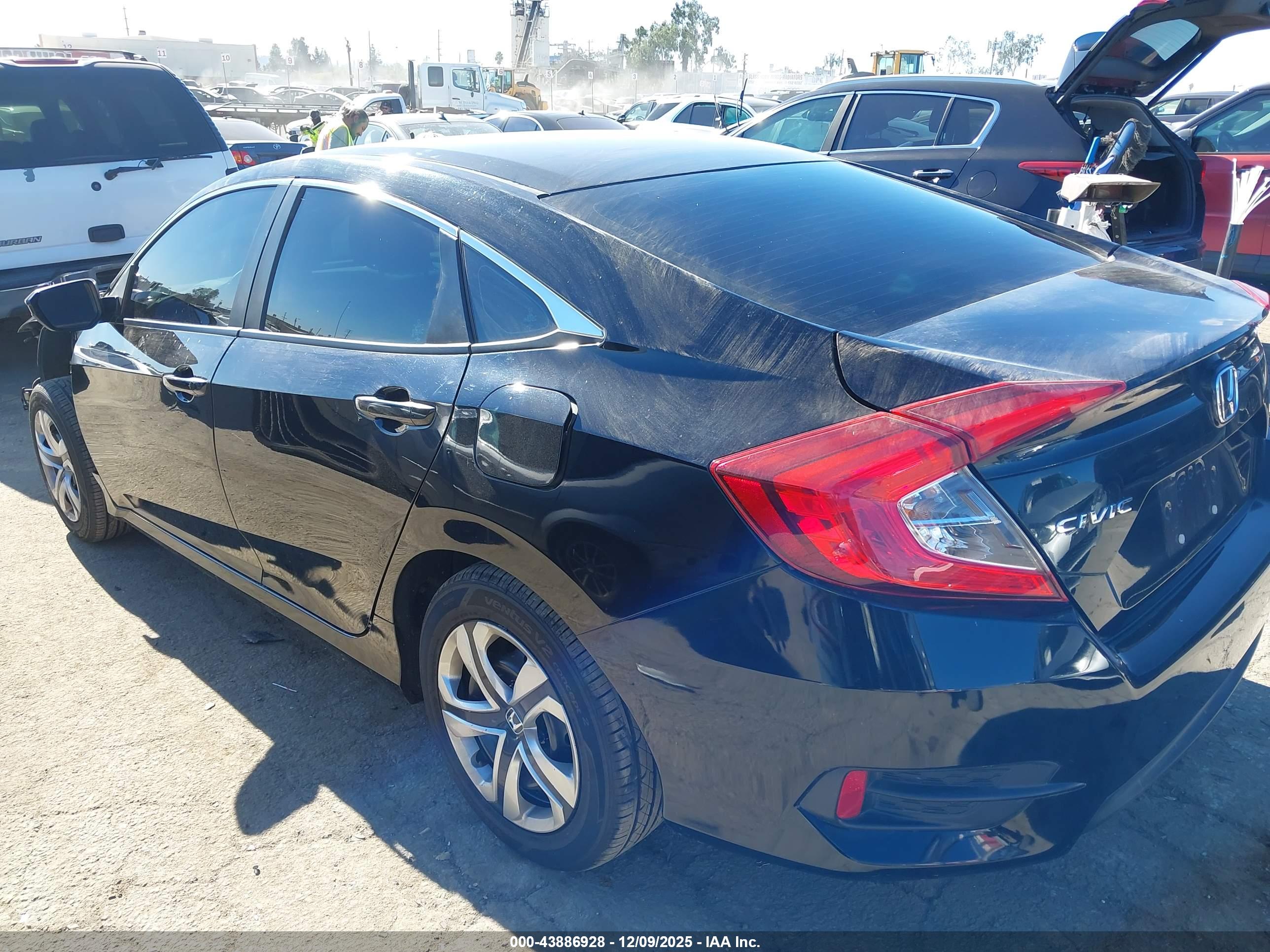 HONDA CIVIC image 3