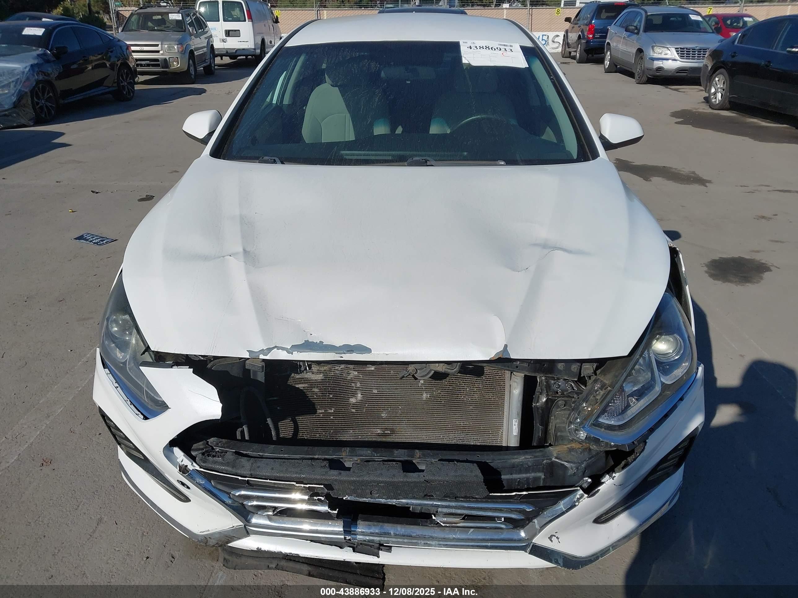 HYUNDAI SONATA image 6