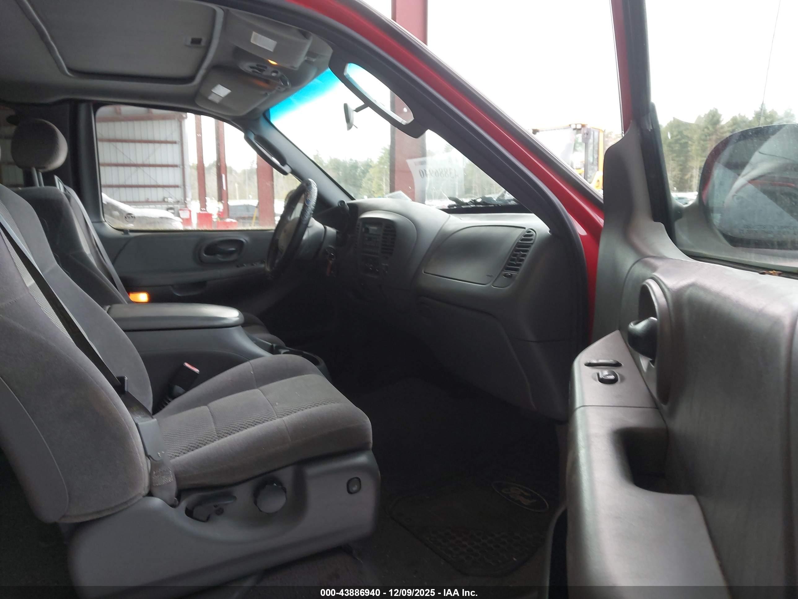 FORD F-150 image 5