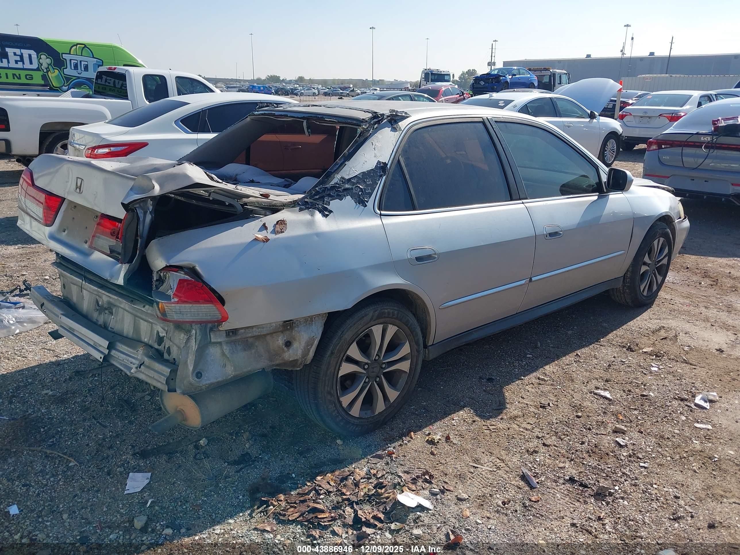 HONDA ACCORD image 4
