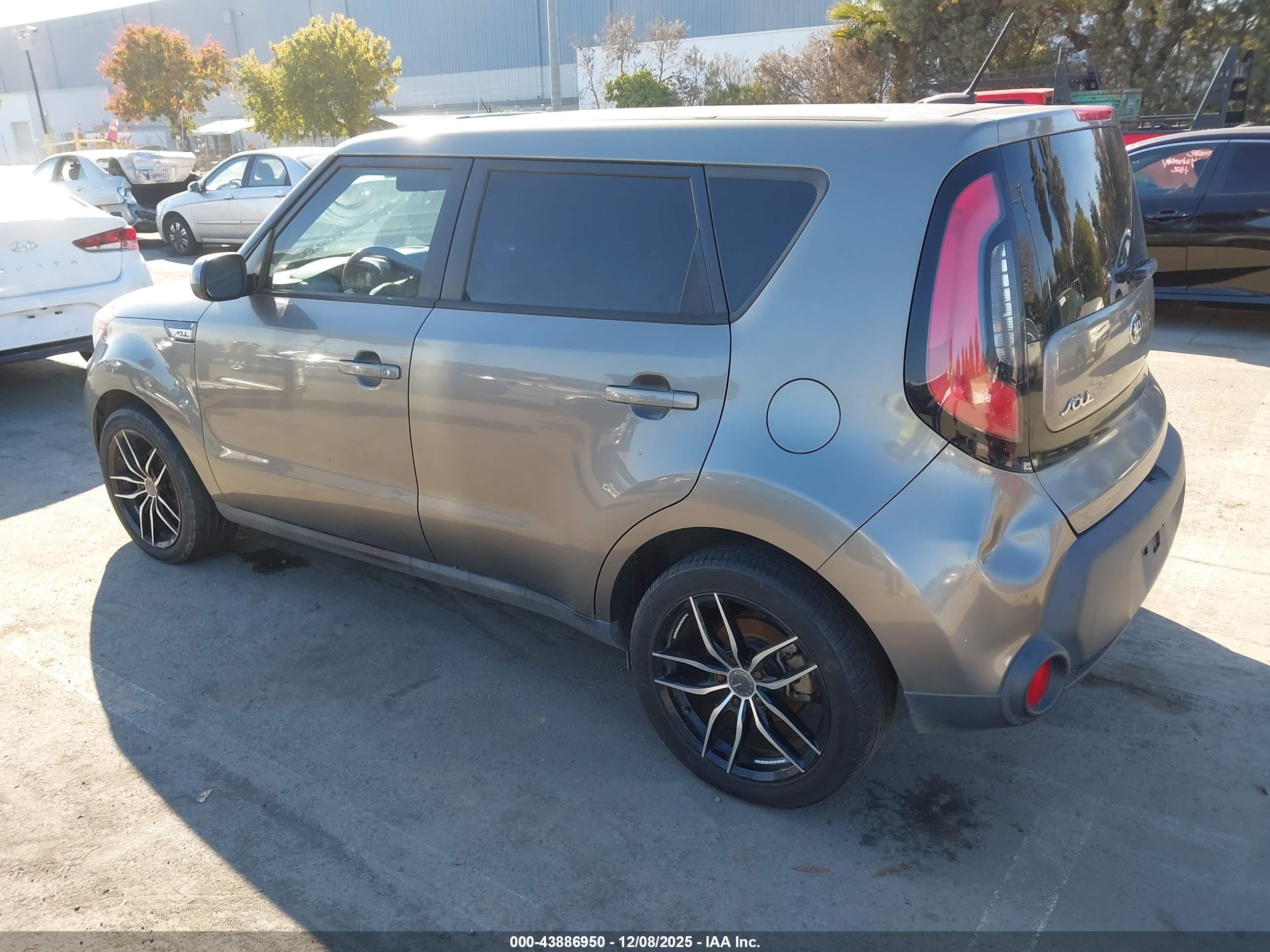 KIA SOUL image 3