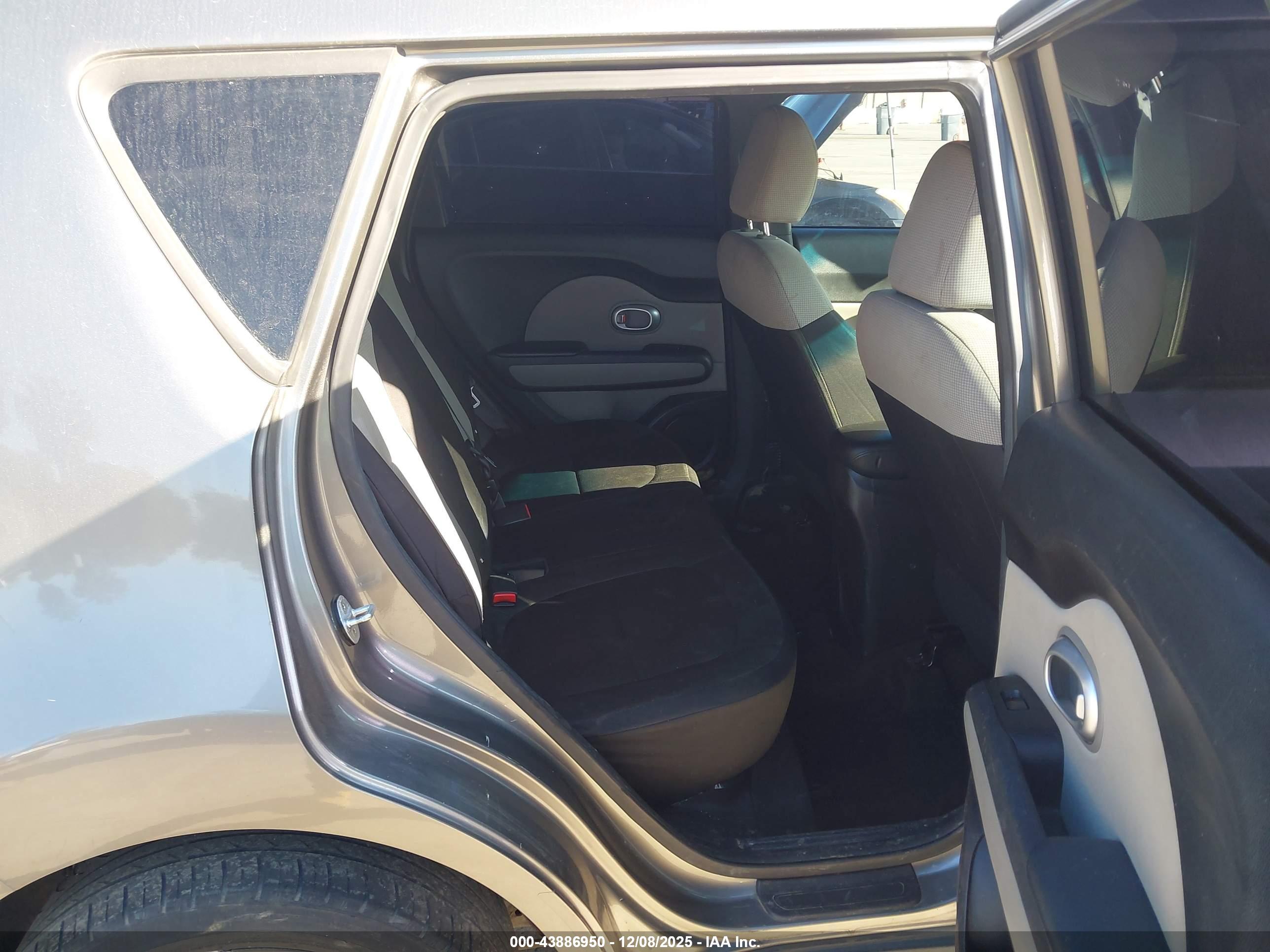 KIA SOUL image 8