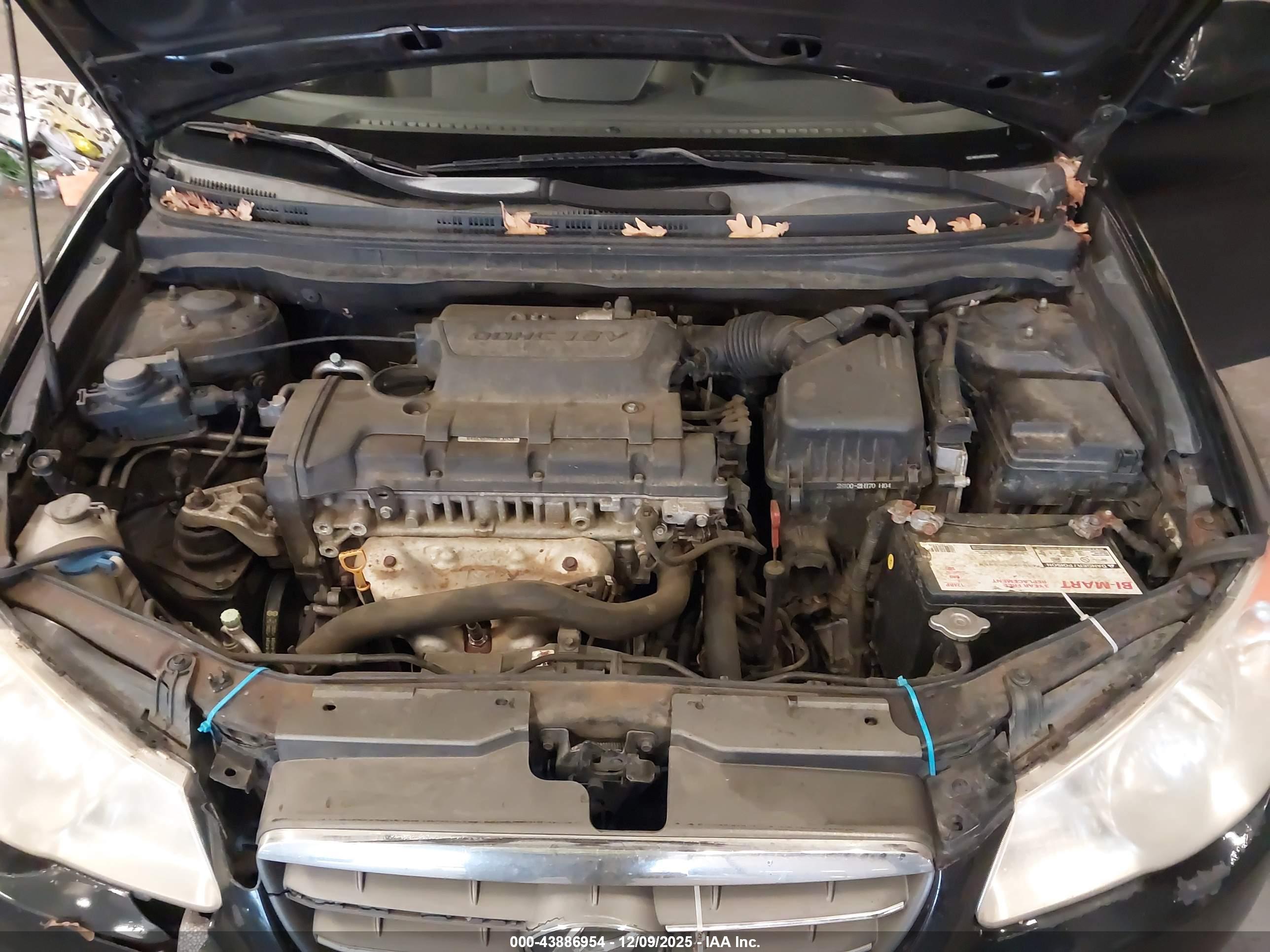 HYUNDAI ELANTRA image 10