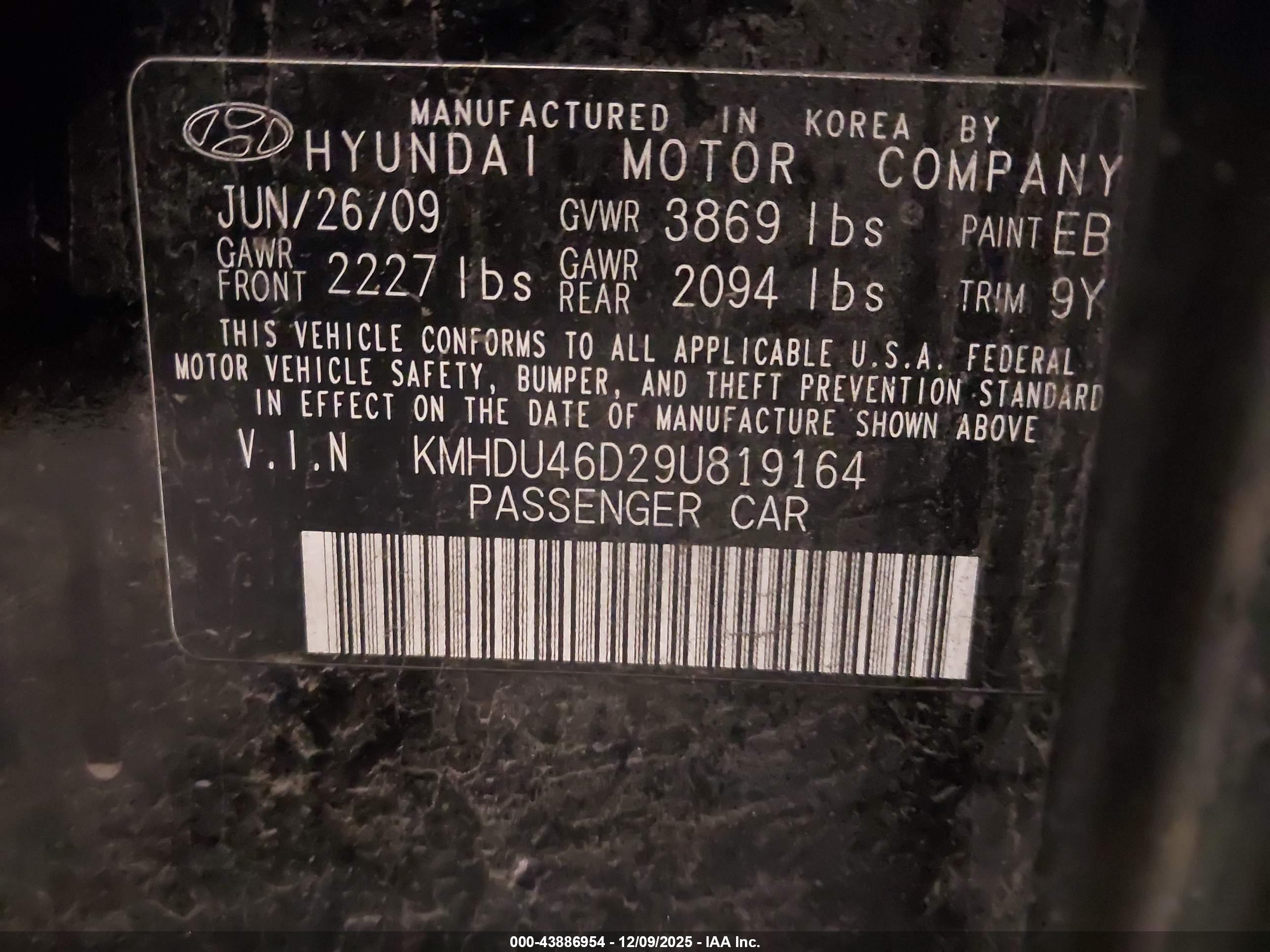 HYUNDAI ELANTRA image 9