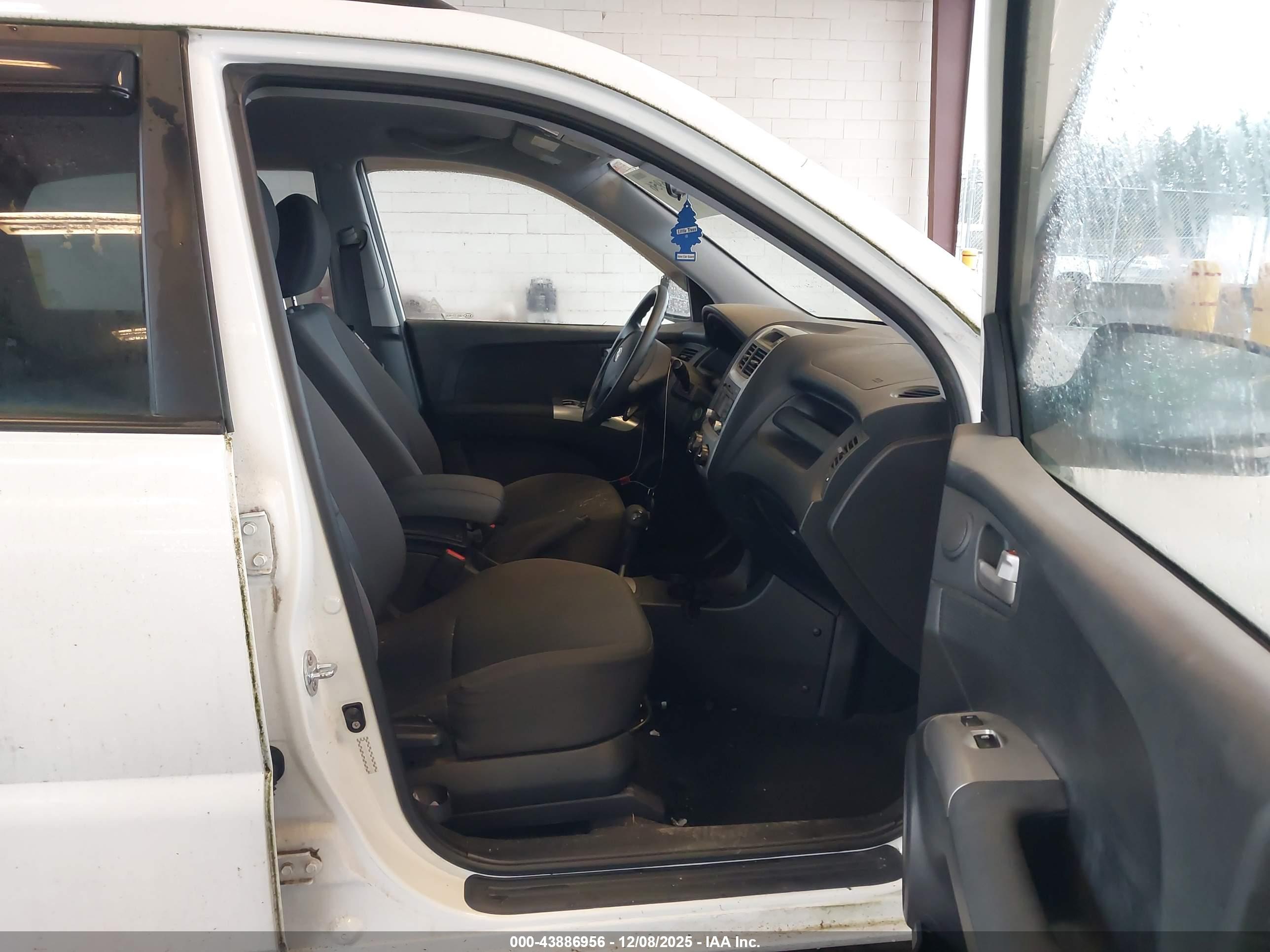 KIA SPORTAGE image 5