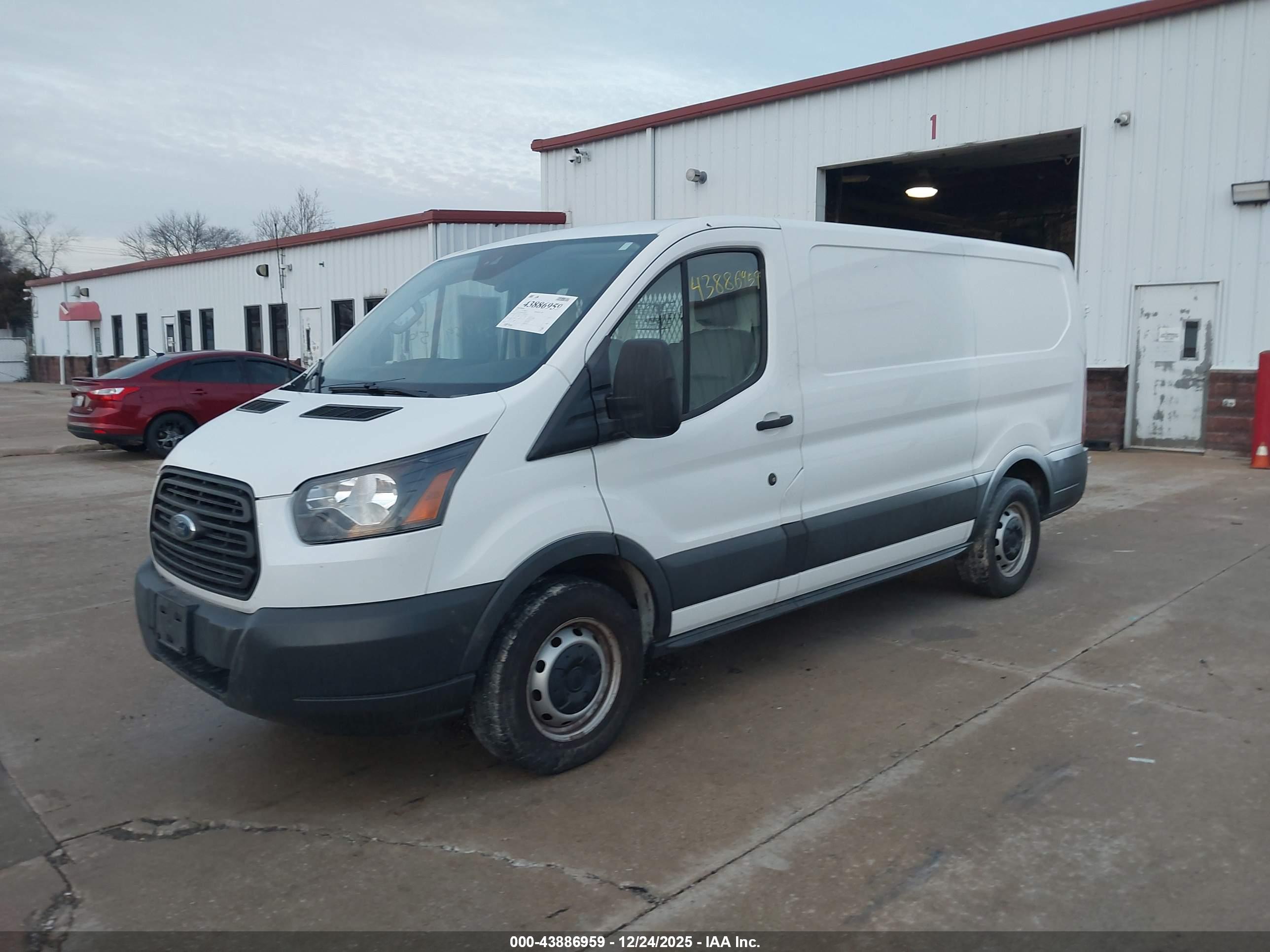 FORD TRANSIT-150 image 2
