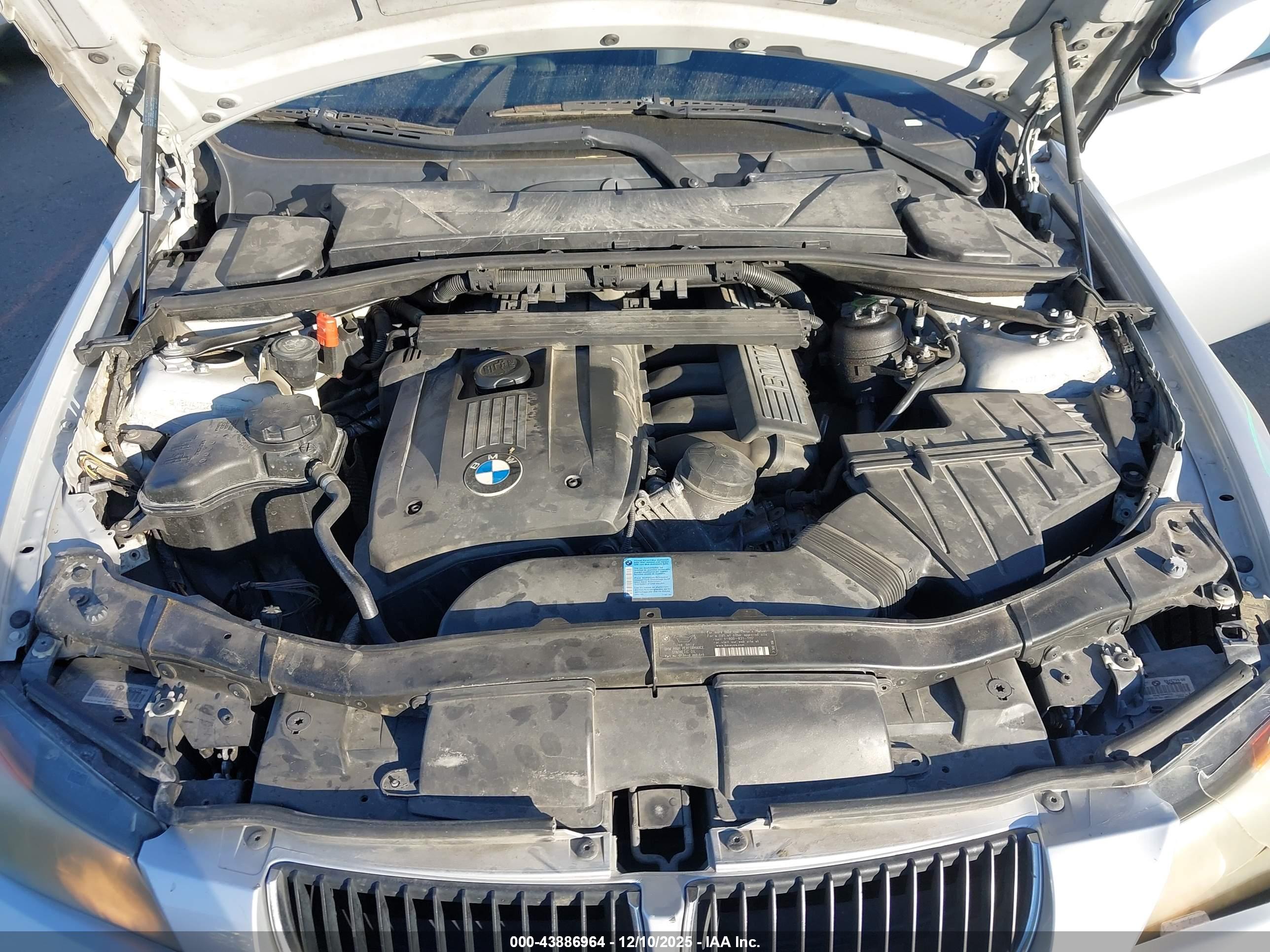 BMW 328I image 10