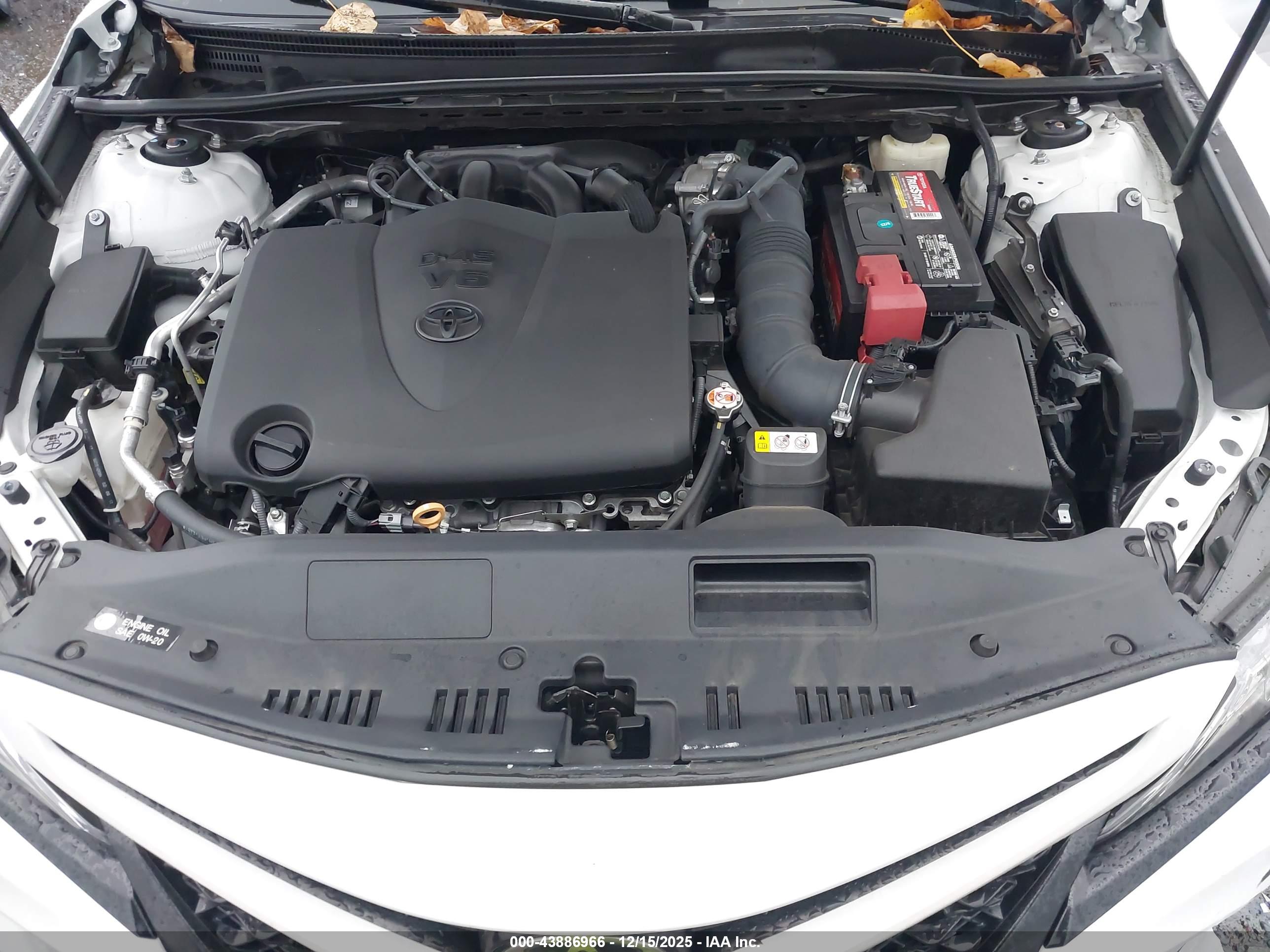 TOYOTA CAMRY image 10