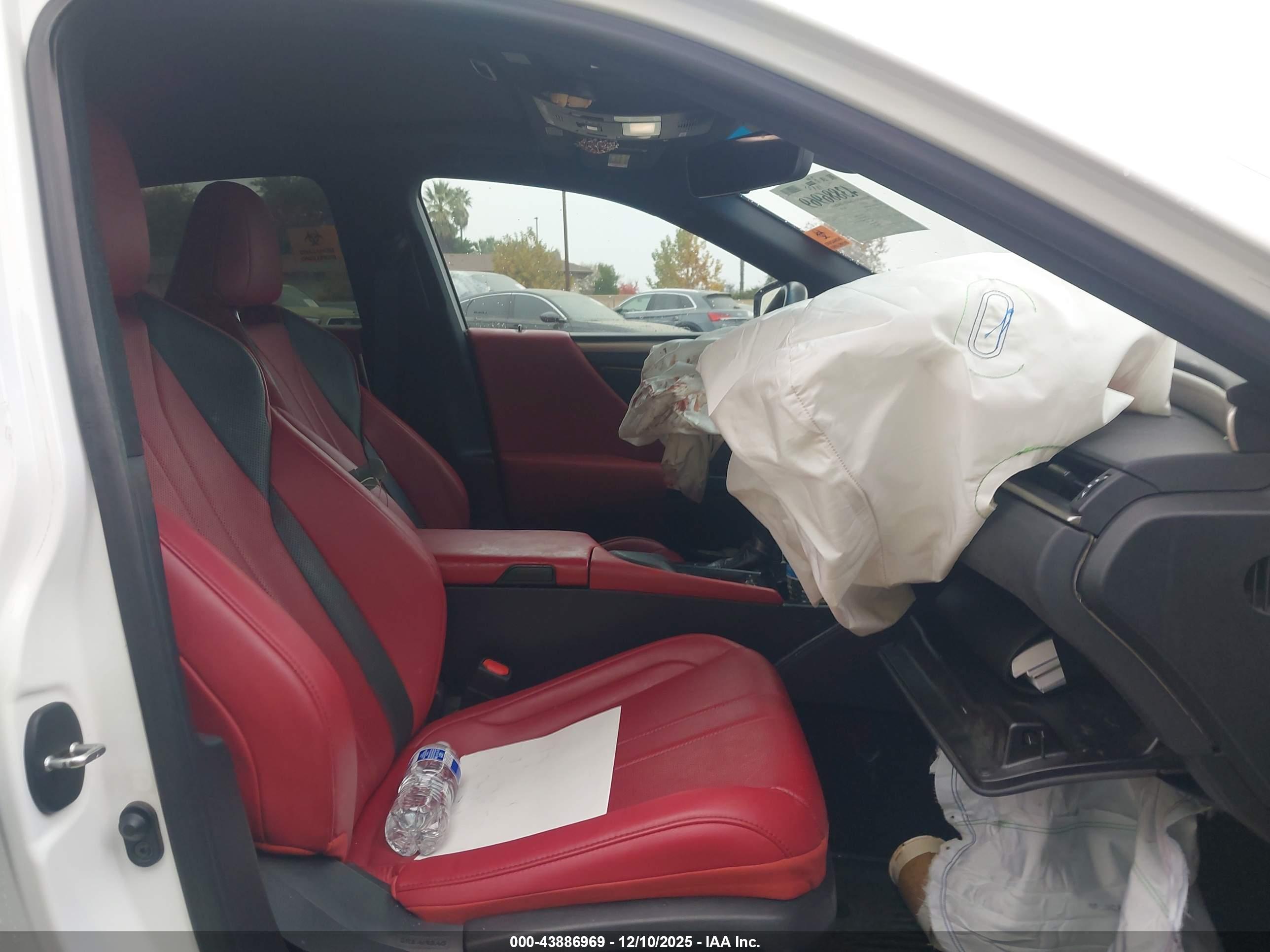 LEXUS ES image 5