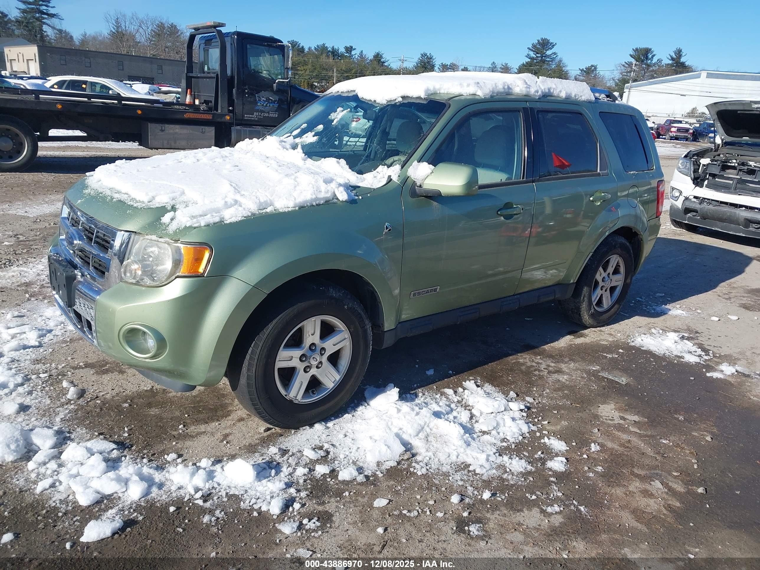 FORD ESCAPE image 2