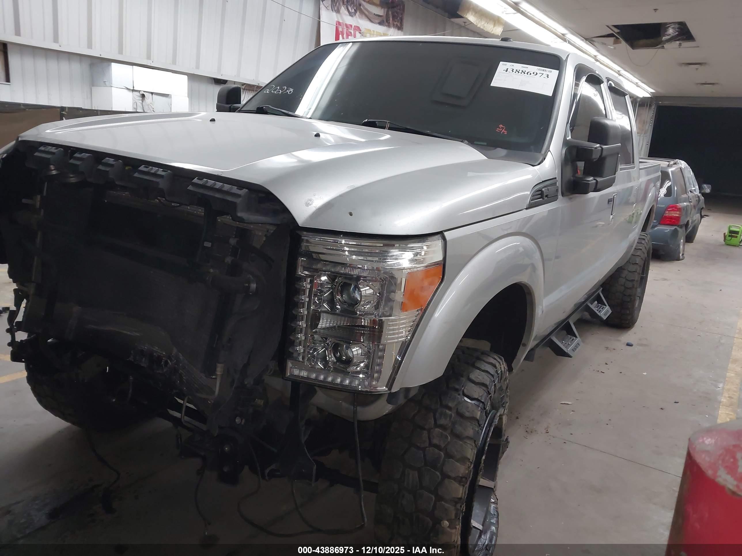 FORD F-250 image 2