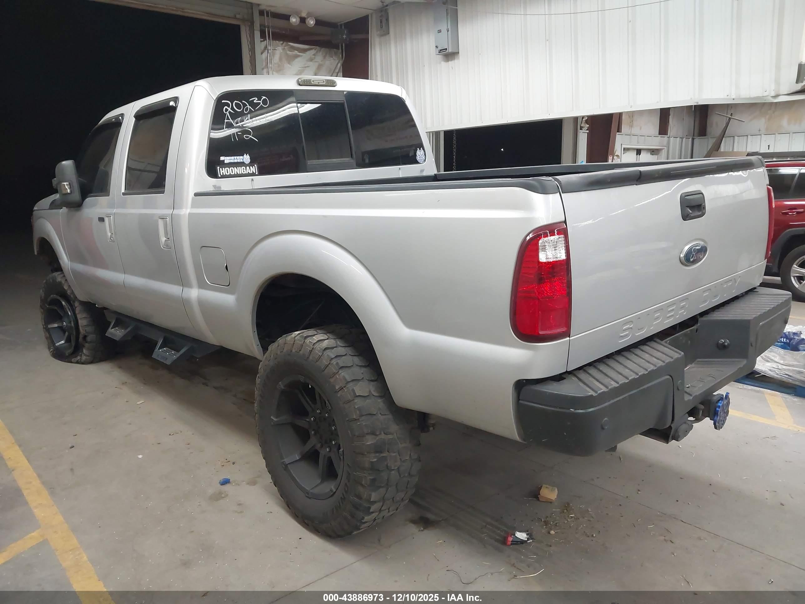 FORD F-250 image 3
