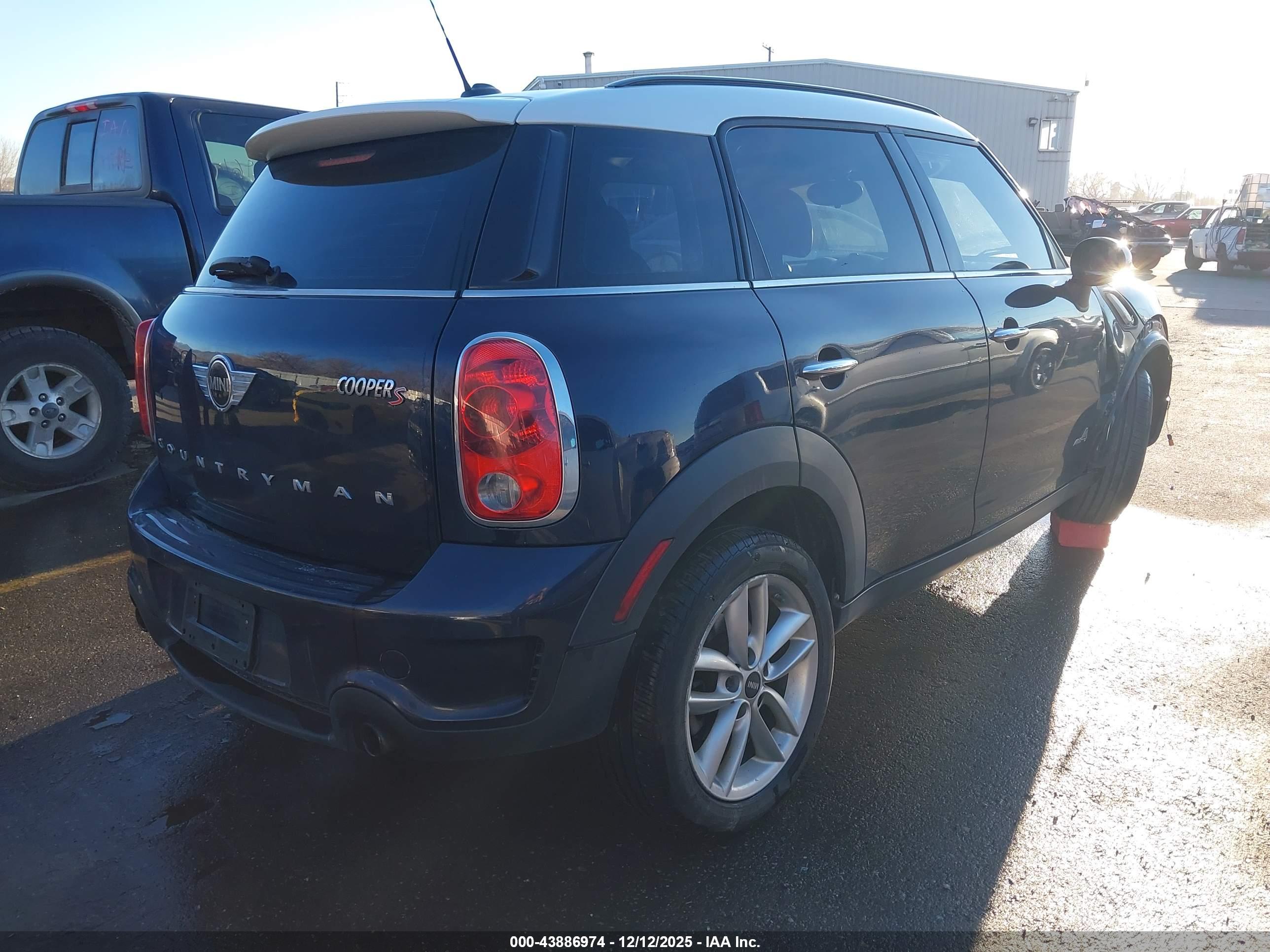 MINI COUNTRYMAN image 4