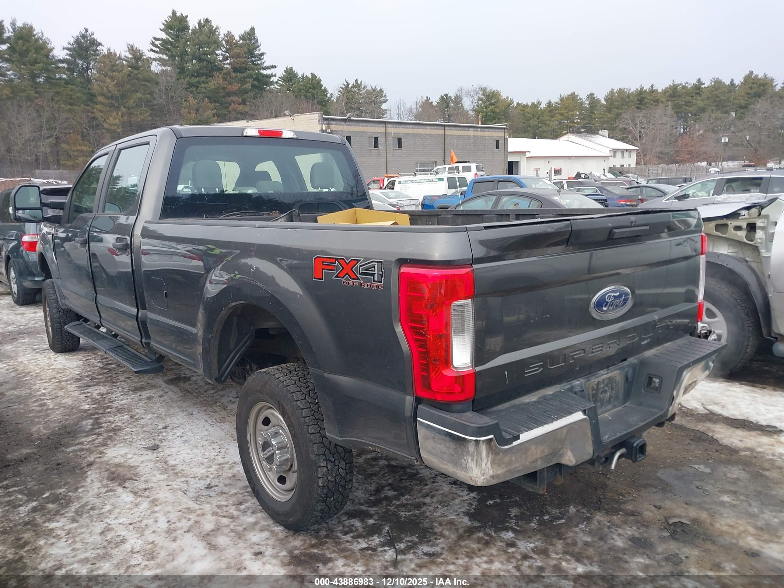 FORD F-250 image 3