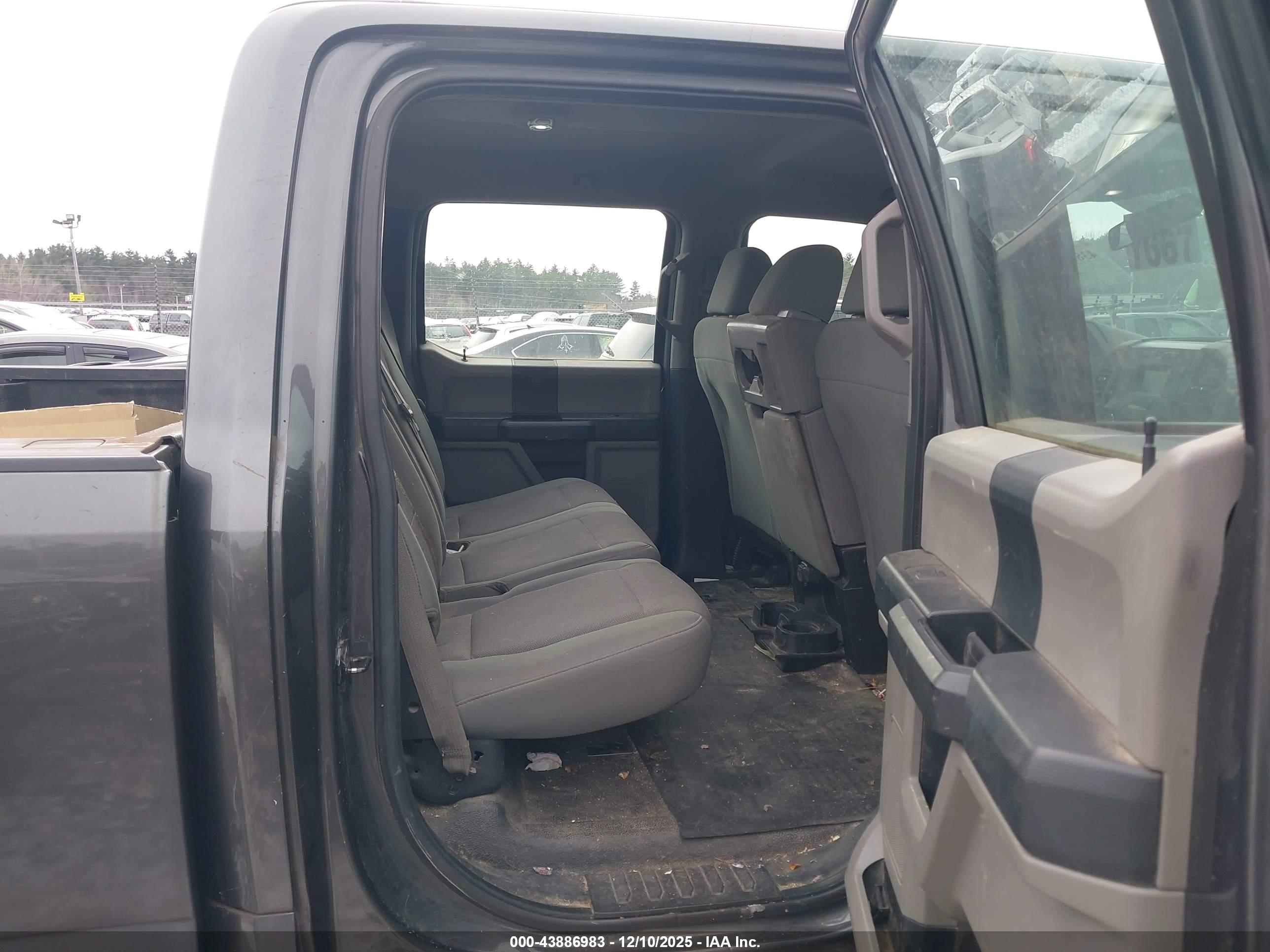 FORD F-250 image 8