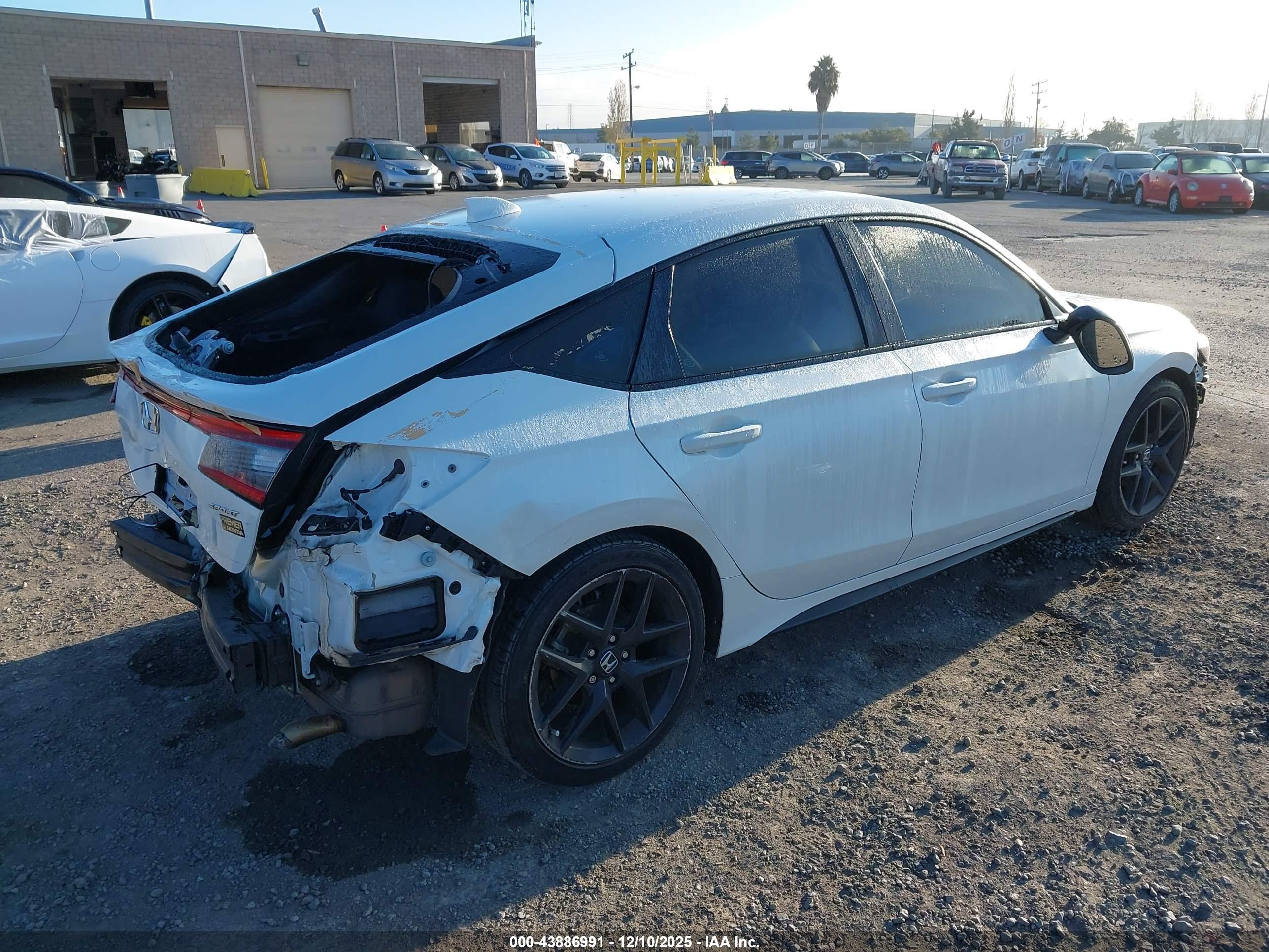 HONDA CIVIC image 4