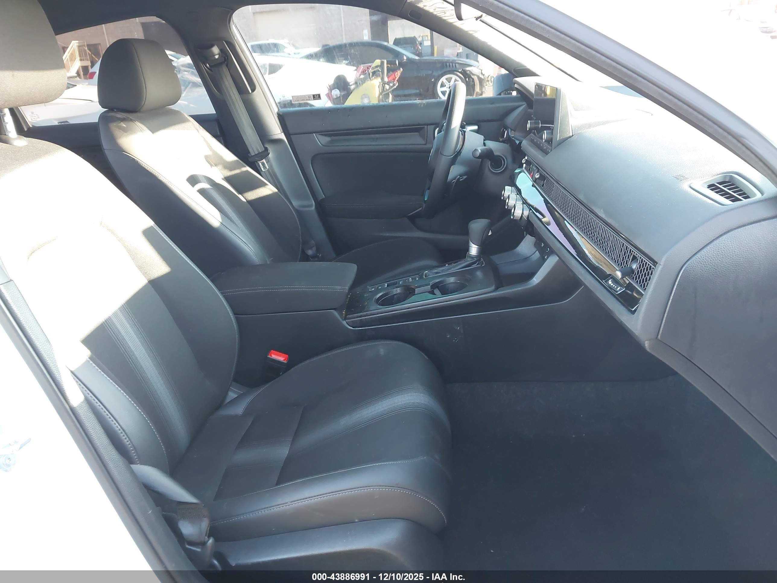 HONDA CIVIC image 5